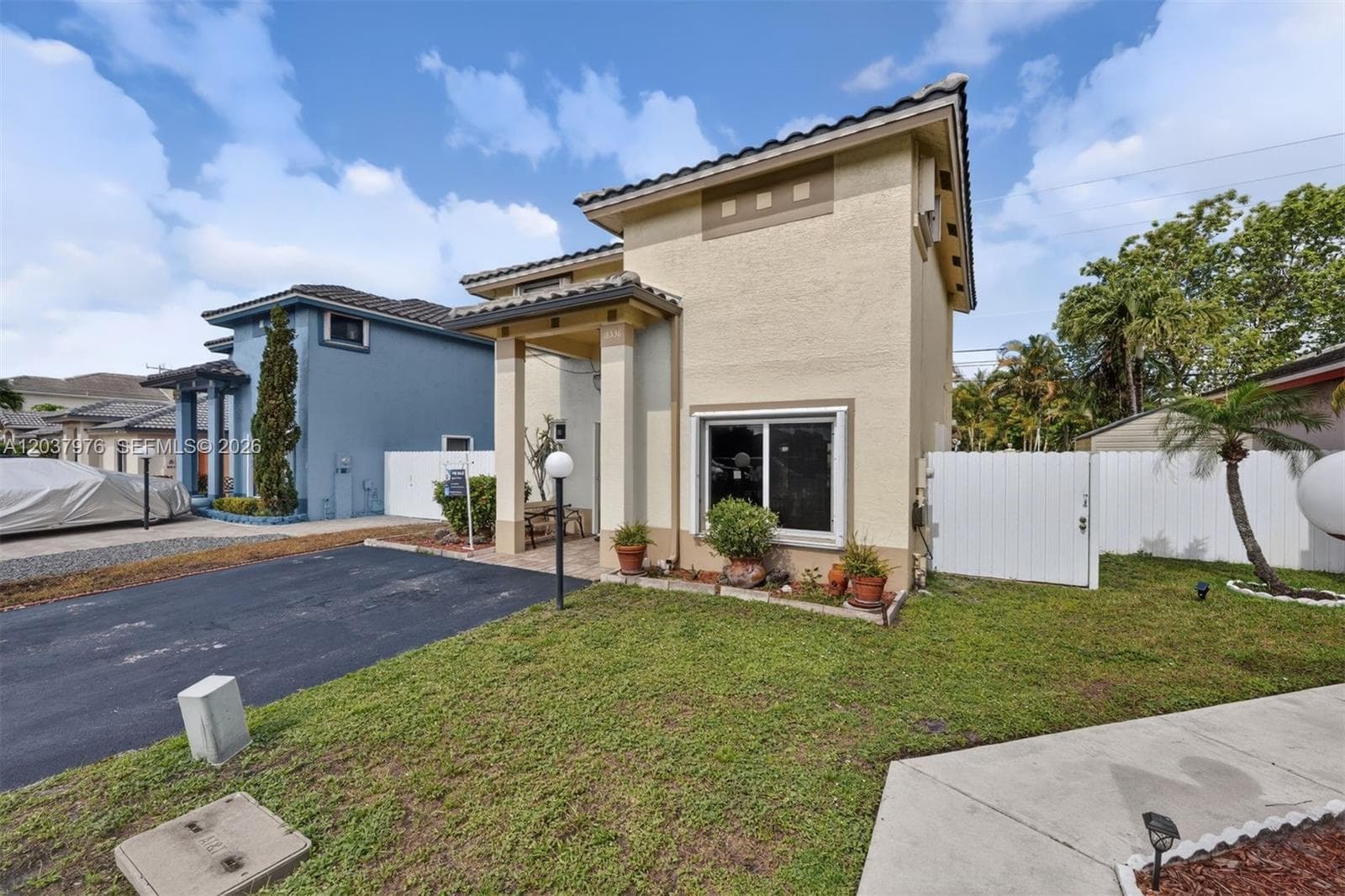 18536 NW 56th Pl, Miami Gardens, FL 33055 photo 2