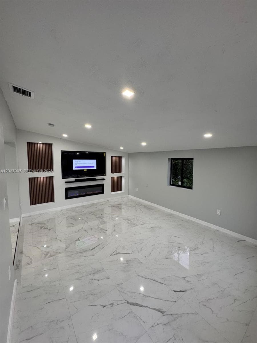 4120 SW 31st Dr, West Park, FL 33023 photo 4