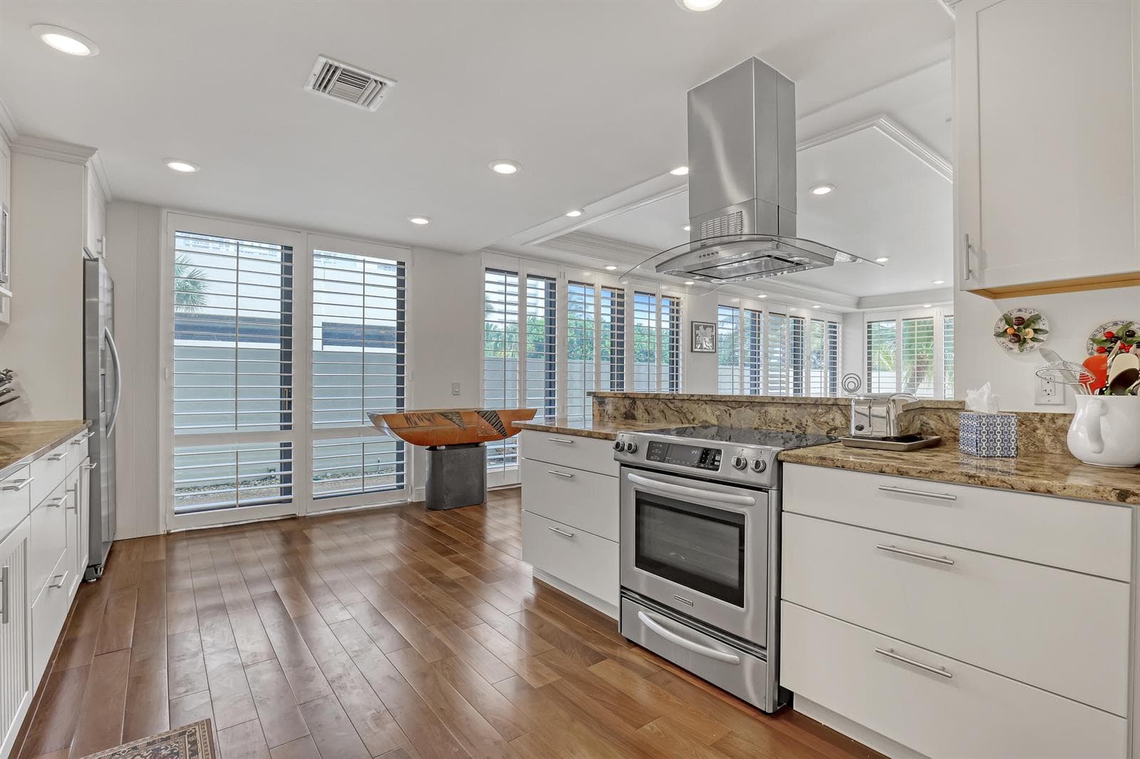 3400 N Ocean Drive # 101, Singer Island, FL 33404 photo 5