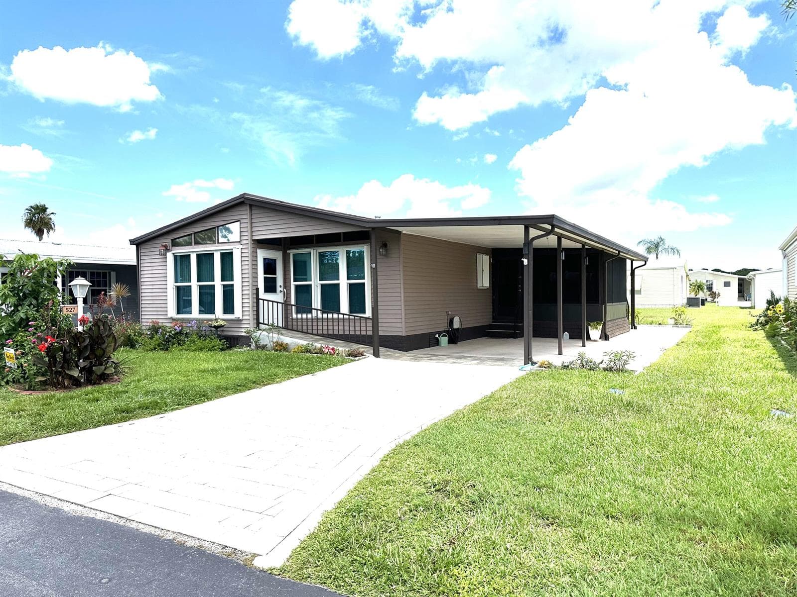 527 Tropical Isles Circle # F-30, Fort Pierce, FL 34982 photo 2