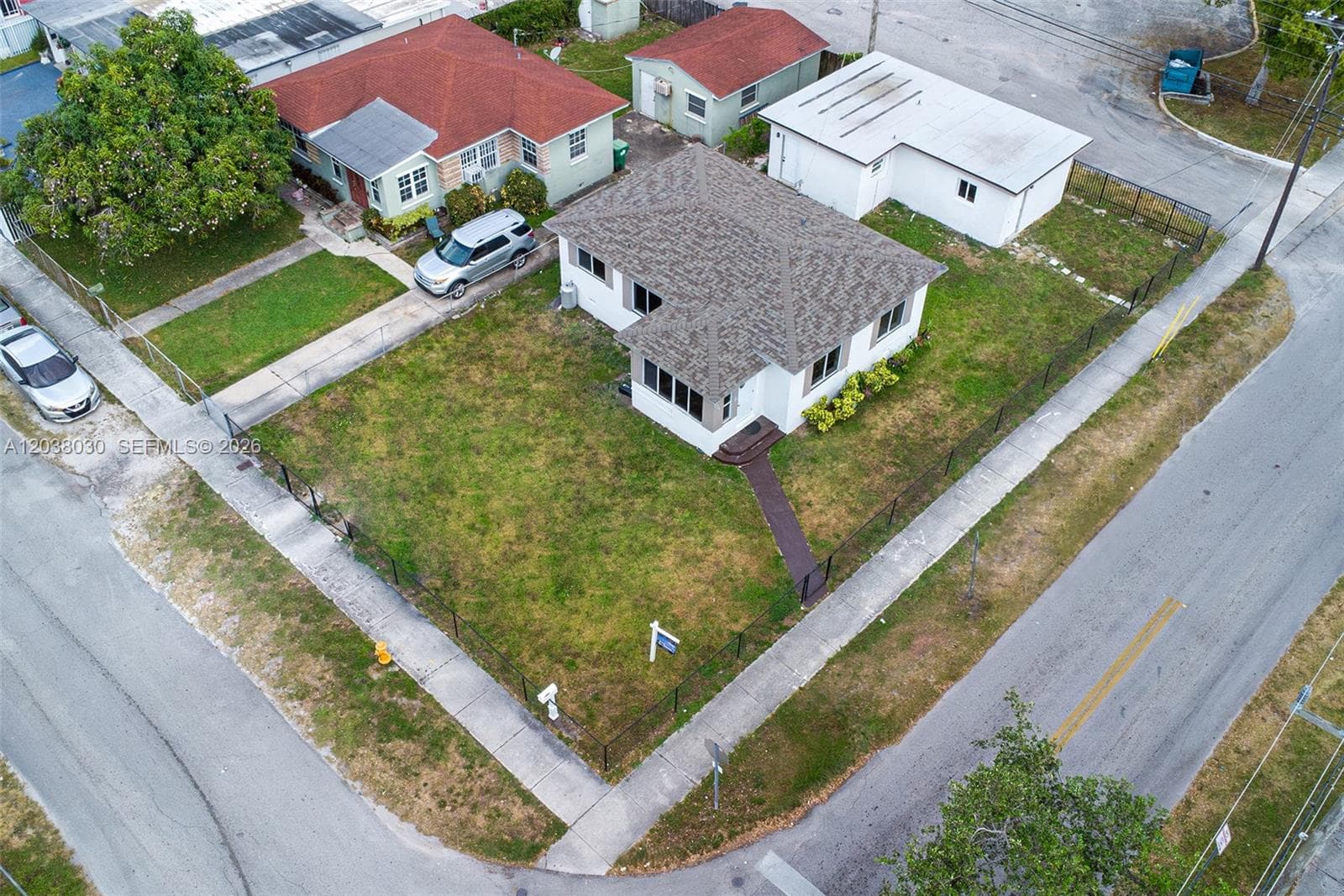 2501 NW 55th Ter, Miami, FL 33142 photo 3