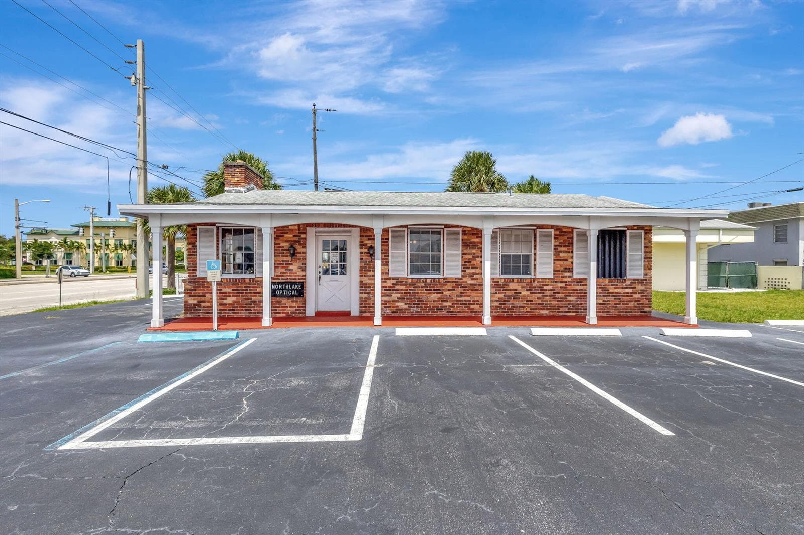 610 Northlake Boulevard, Lake Park, FL 33408 photo 4