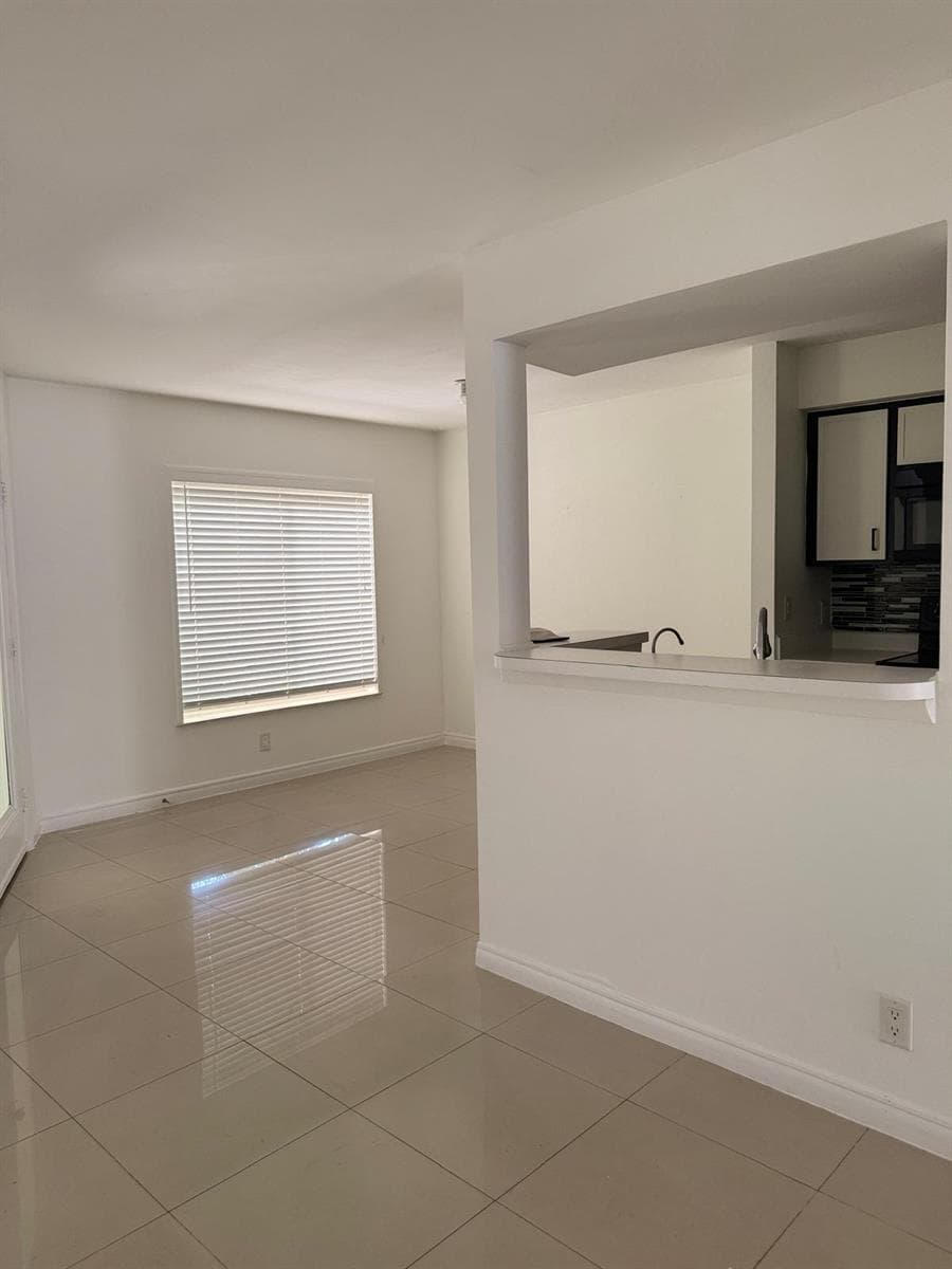 815 West Boynton Beach Boulevard # 15-103, Boynton Beach, FL 33426 photo 2