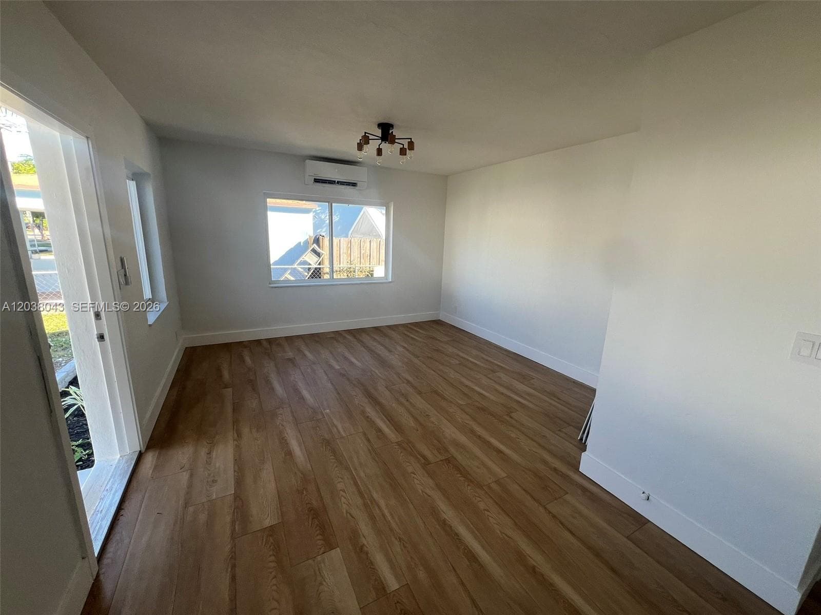 1706 Arthur St, Hollywood, FL 33020 photo 2