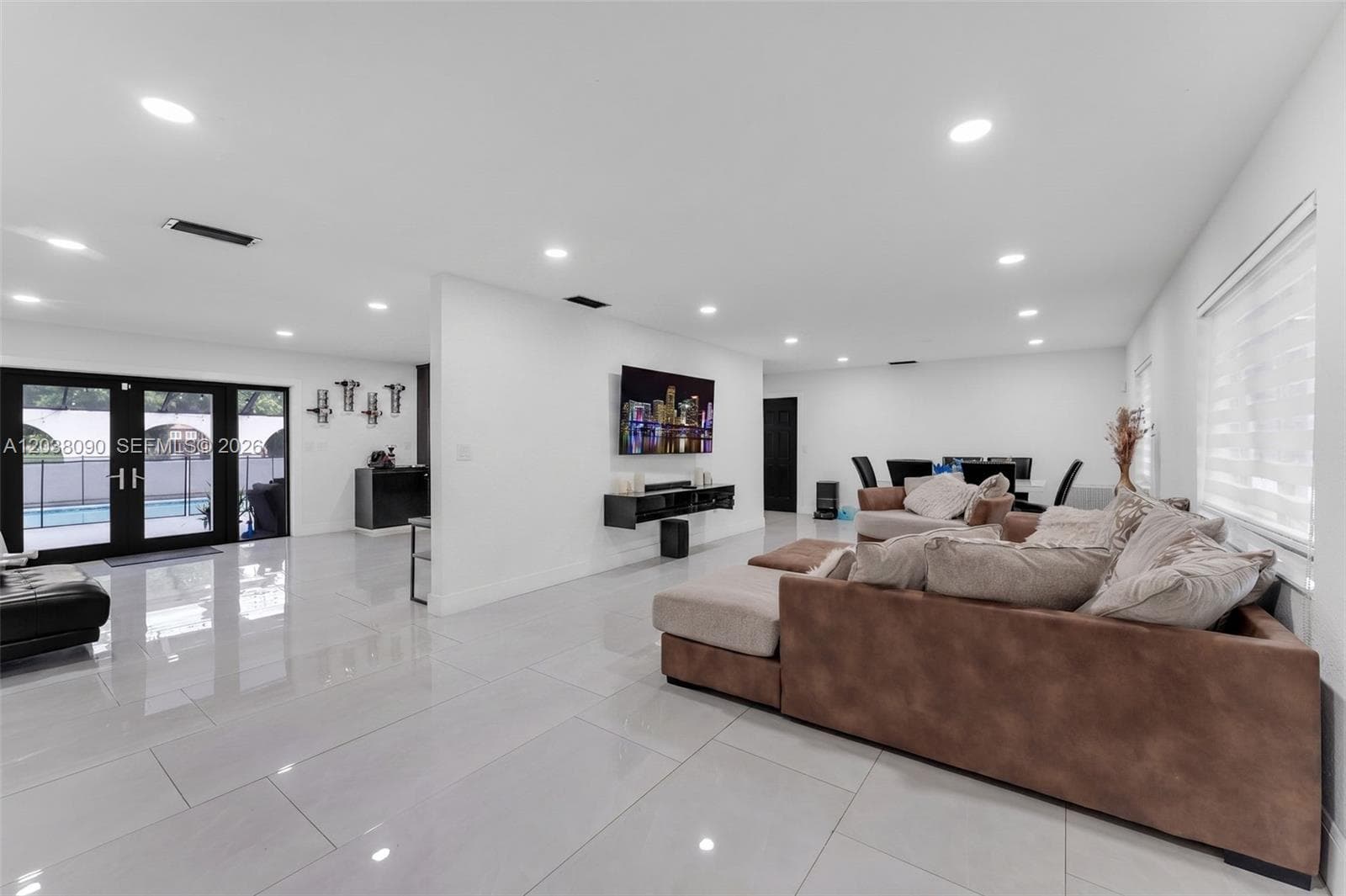 551 SW 127th Ave, Miami, FL 33184 photo 4