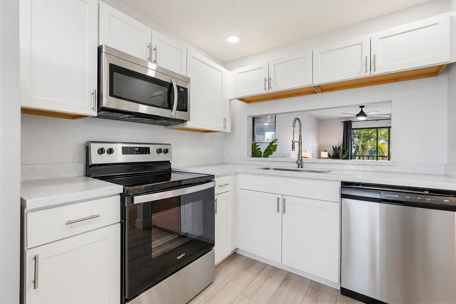 7245 Golf Colony Court # 204, Lake Worth, FL 33467 photo 4