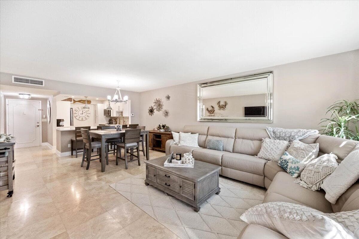3475 S Ocean Boulevard # 1030, Palm Beach, FL 33480 photo 2