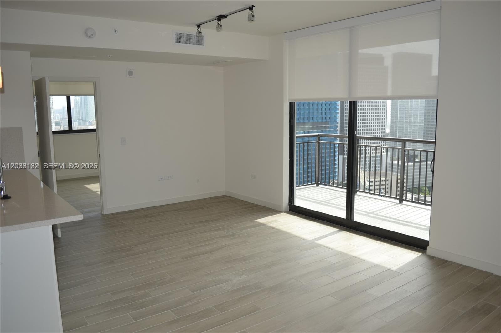 999 SW 1st Ave # 3202, Miami, FL 33130 photo 2