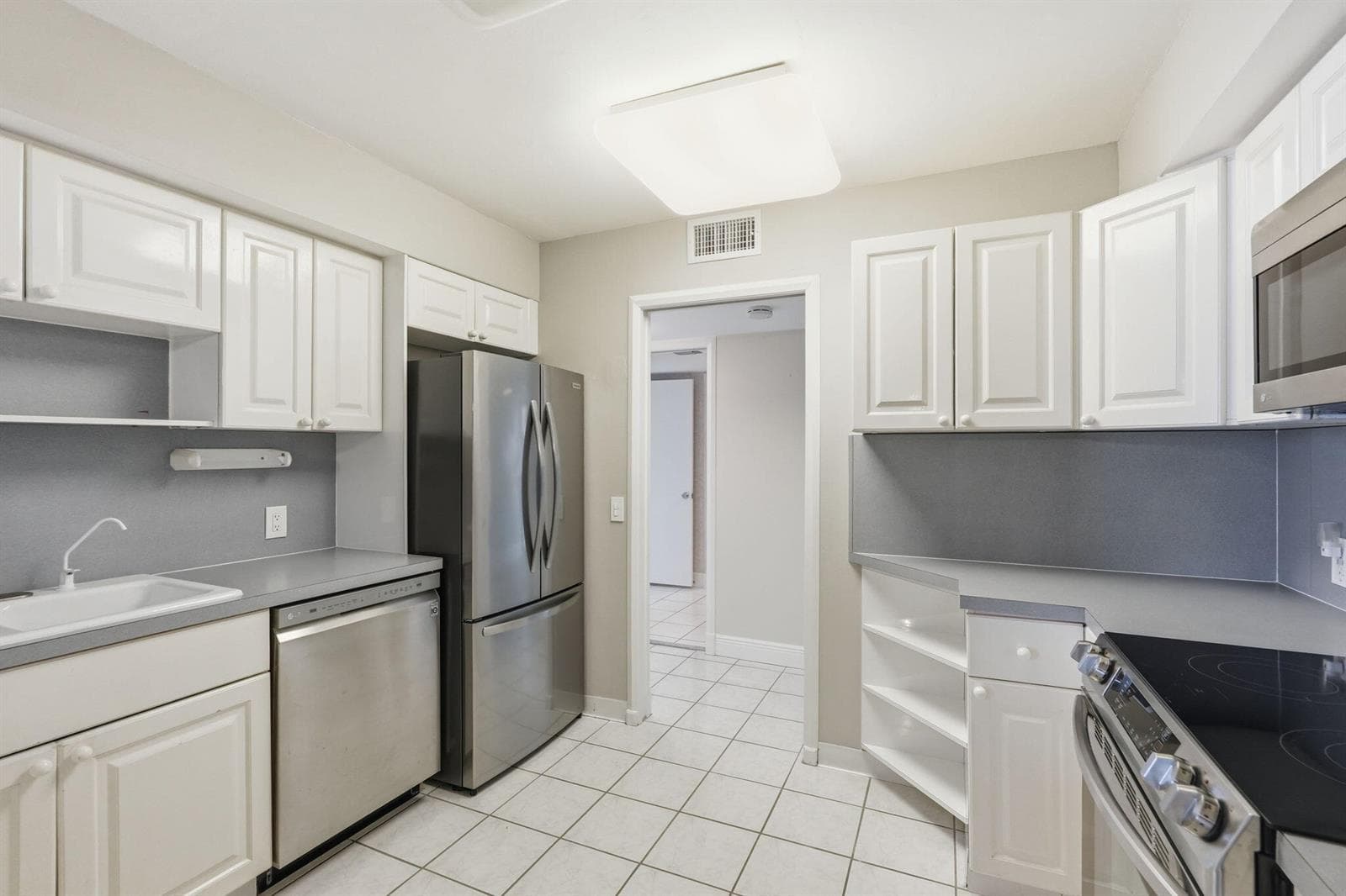 124 Lakeshore Drive # 8280, North Palm Beach, FL 33408 photo 3