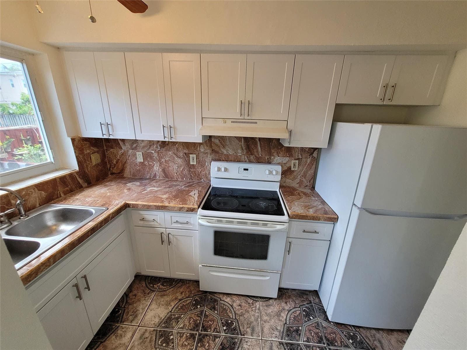 8451 NW 4th Avenue # 8451, Miami, FL 33150 photo 3