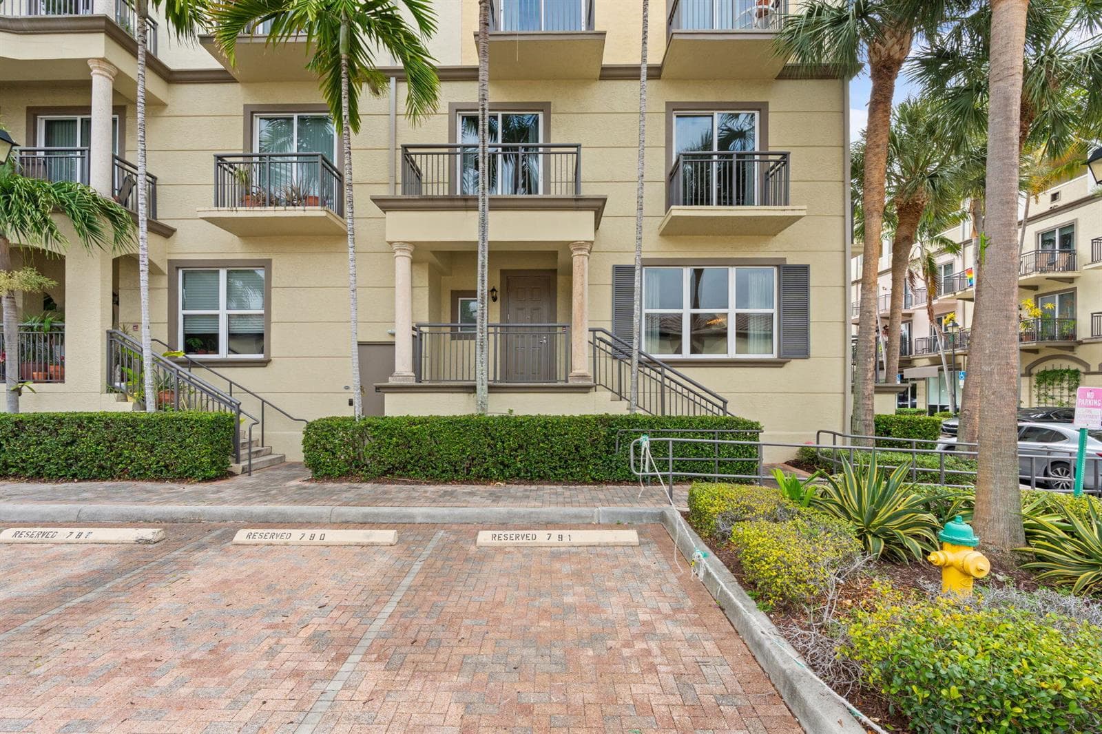2617 NE 14th Avenue # 109, Wilton Manors, FL 33334 photo 2