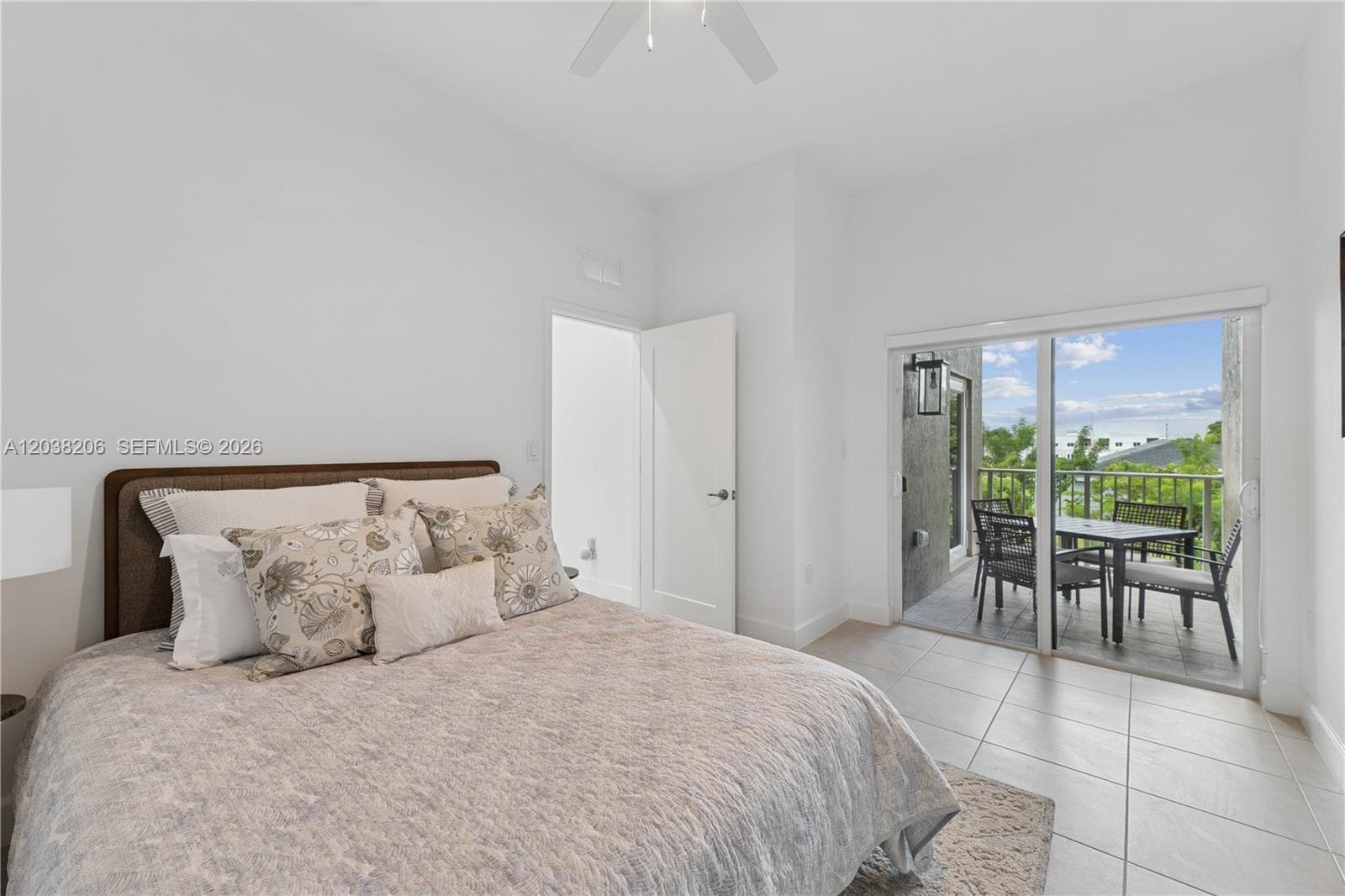 635 NW 30 terrace, Pompano Beach, FL 33069 photo 2