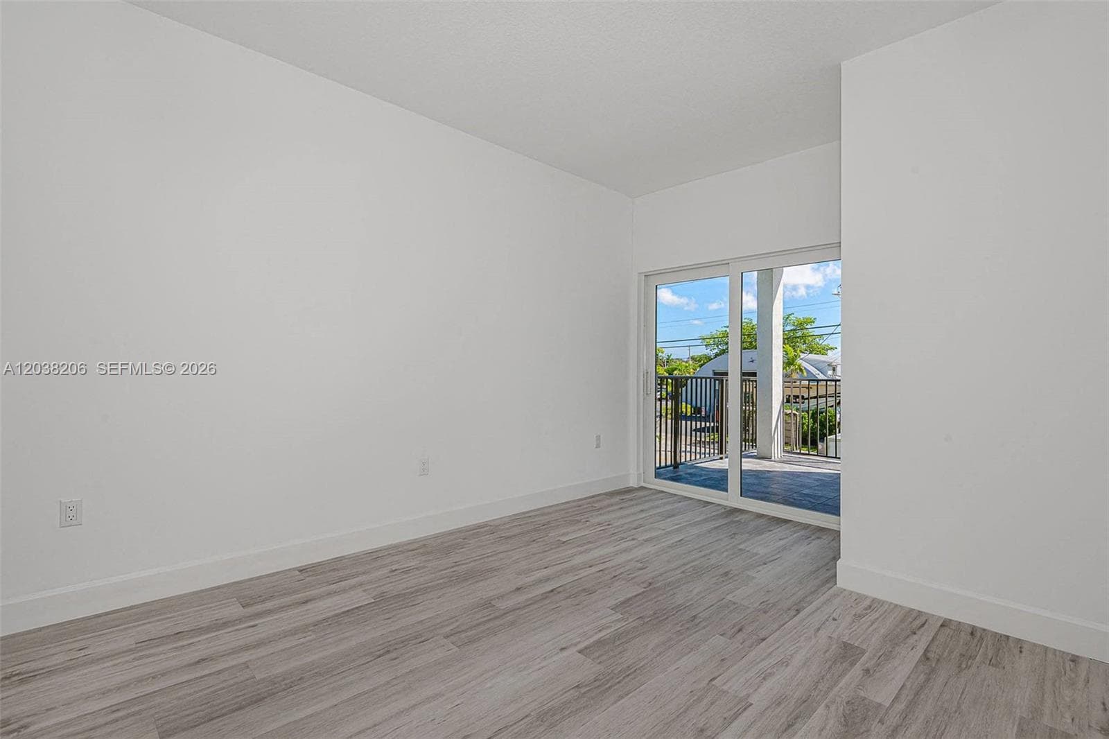 635 NW 30 terrace, Pompano Beach, FL 33069 photo 3