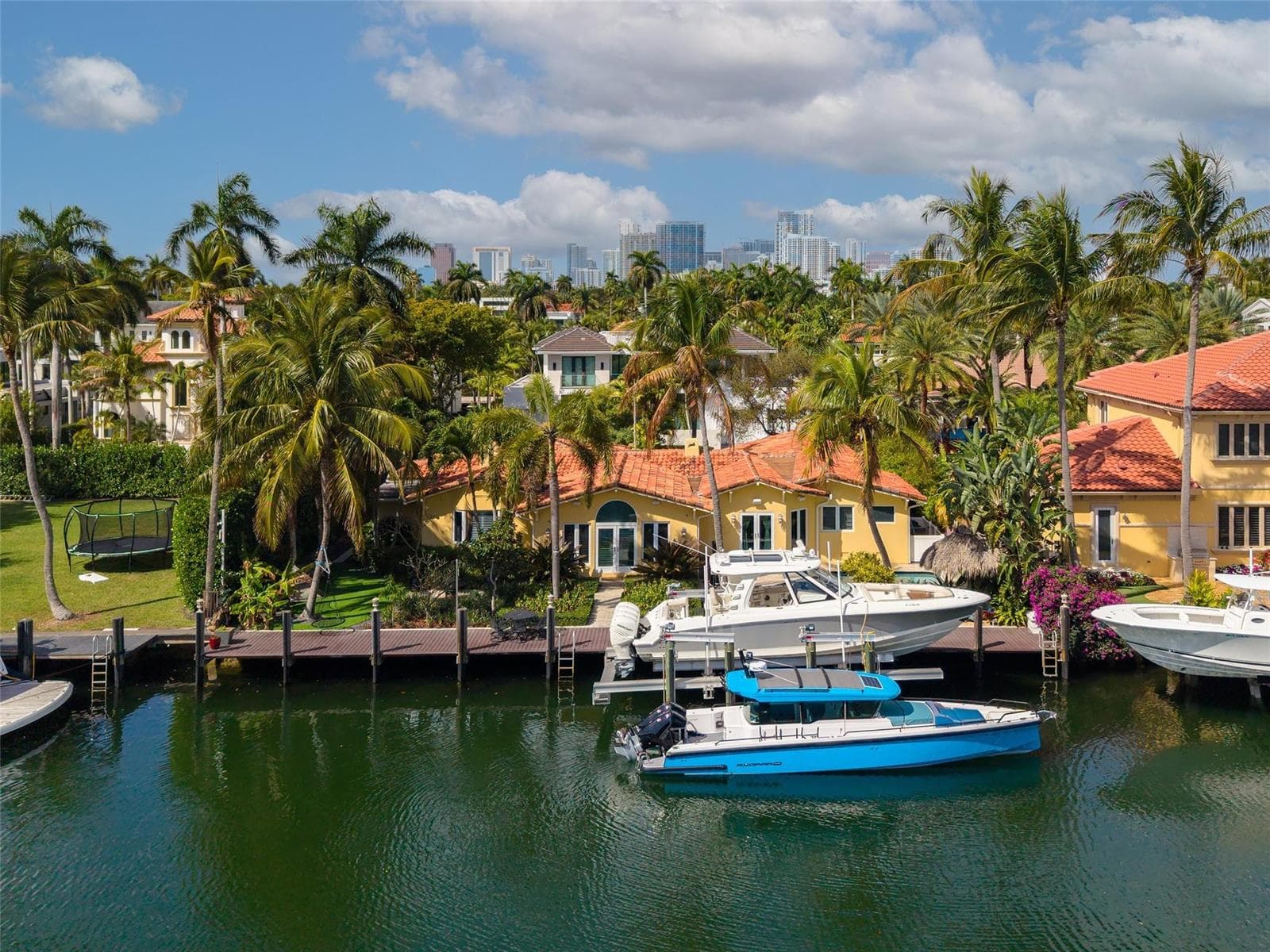 330 Royal Plaza Drive, Fort Lauderdale, FL 33301 photo 4