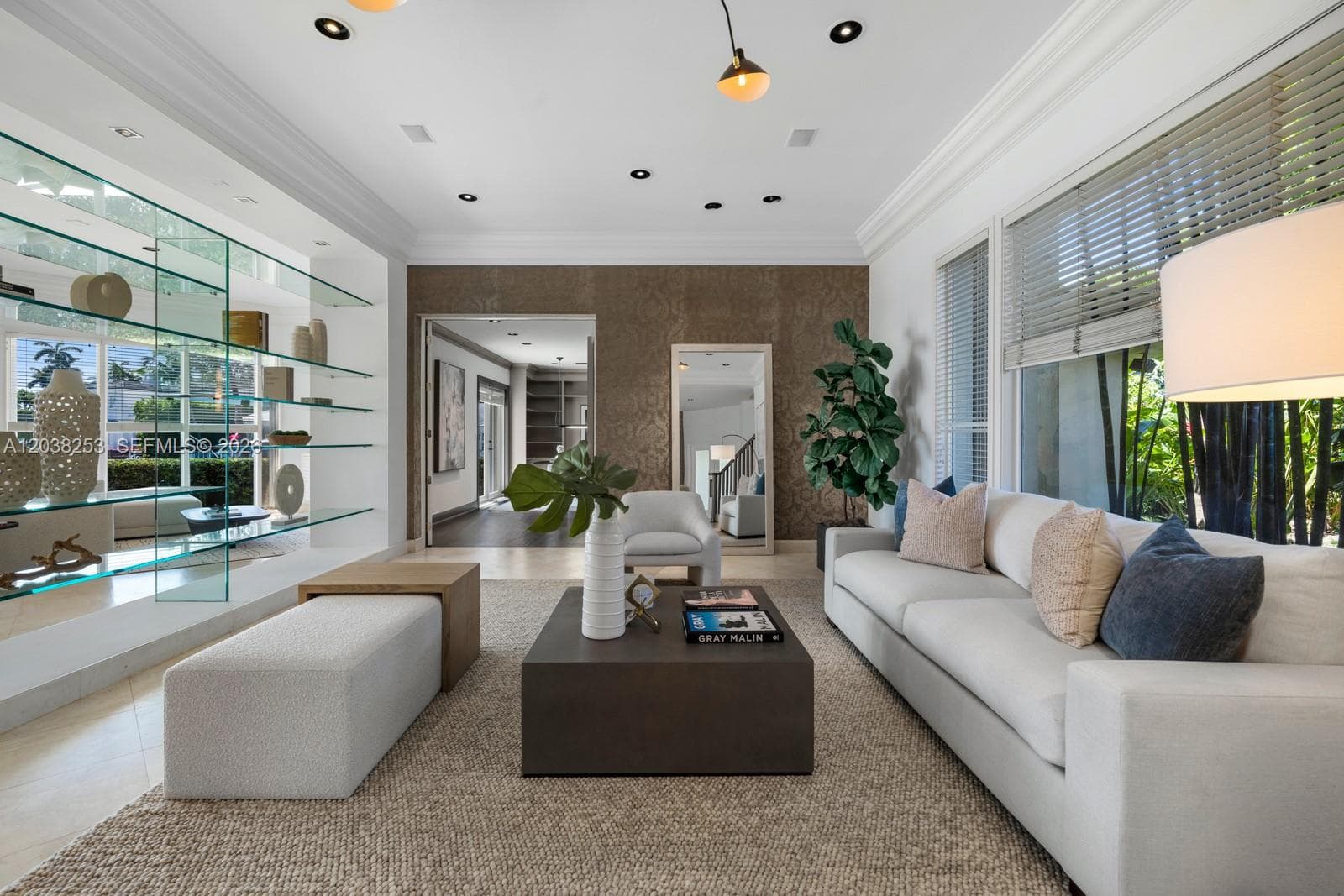 6500 N Bay Rd, Miami Beach, FL 33141 photo 5