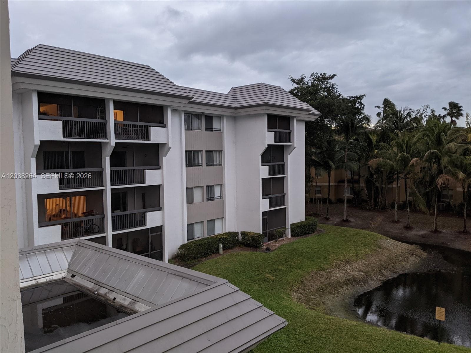 711 N Pine Island Rd # 314, Plantation, FL 33324 photo 2