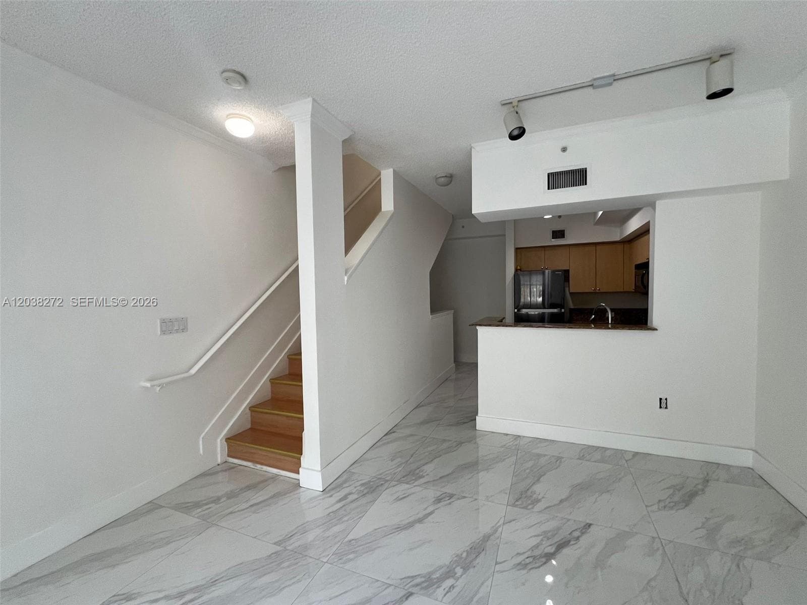 2961 NE 185th St # 1601, Aventura, FL 33180 photo 3