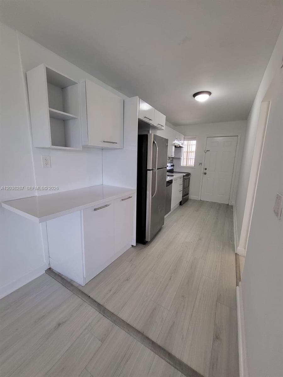 1450 NE 170th St # 305, North Miami Beach, FL 33162 photo 4