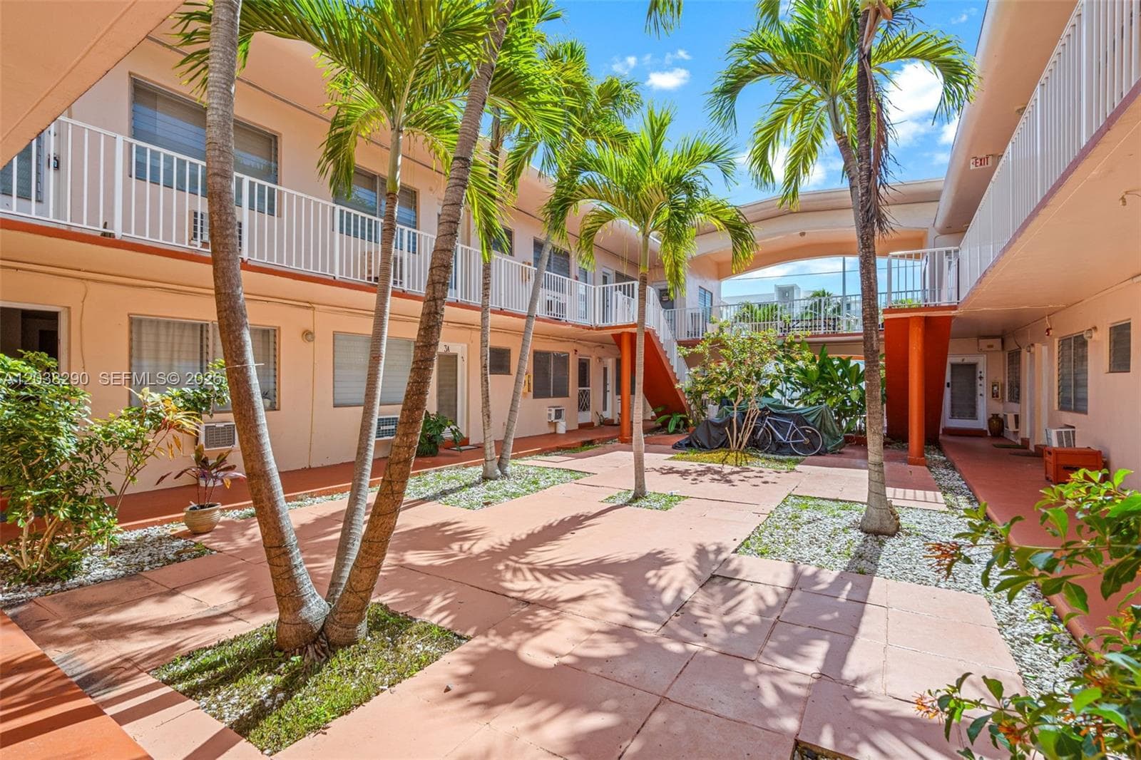 7840 Harding Ave # 3, Miami Beach, FL 33141 photo 2