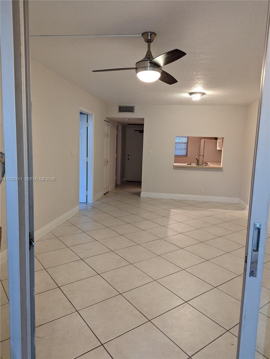 9460 Tangerine Pl # 101, Davie, FL 33324 photo 2