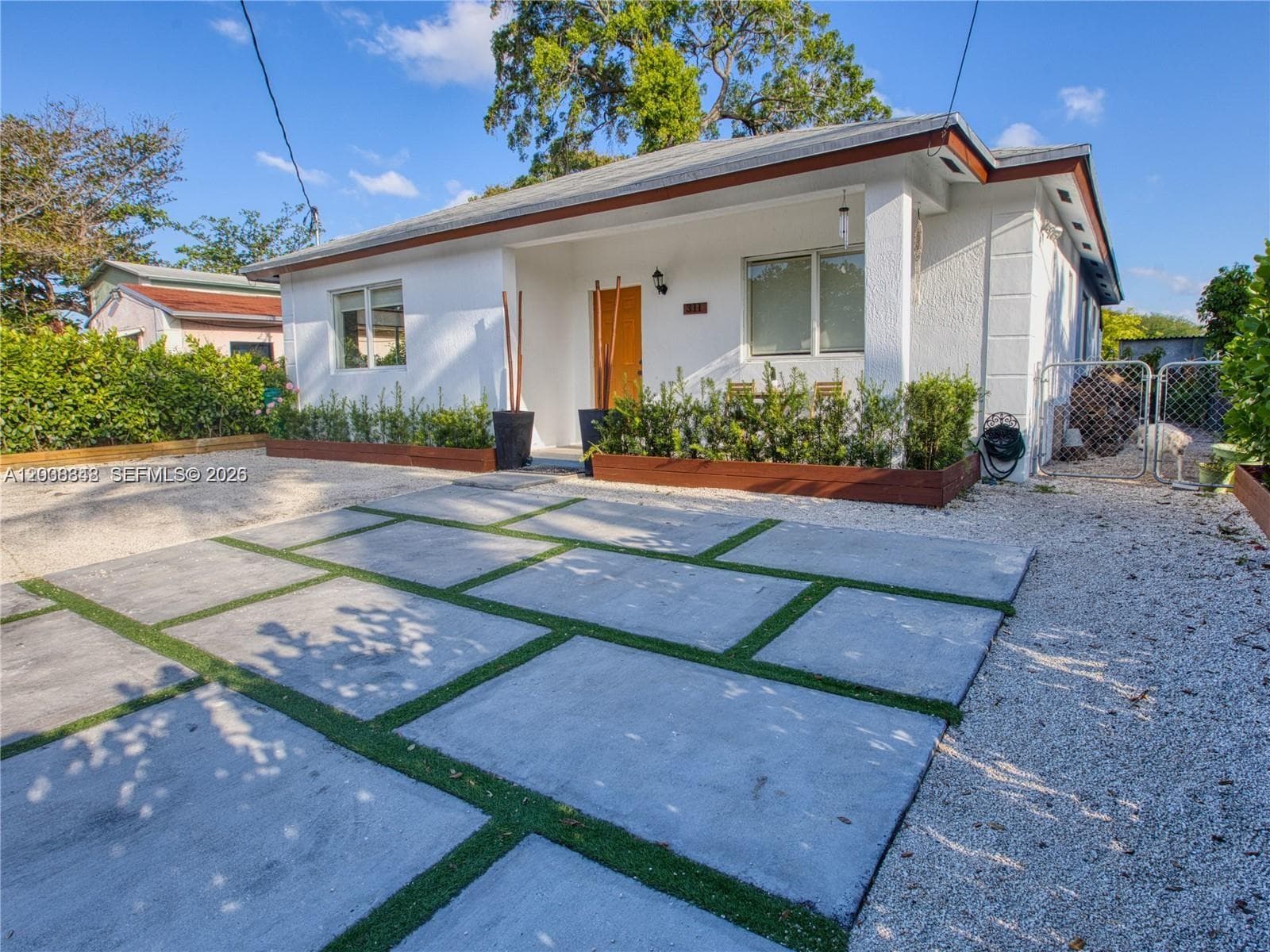 311 NW 95th St, Miami, FL 33150 photo 2