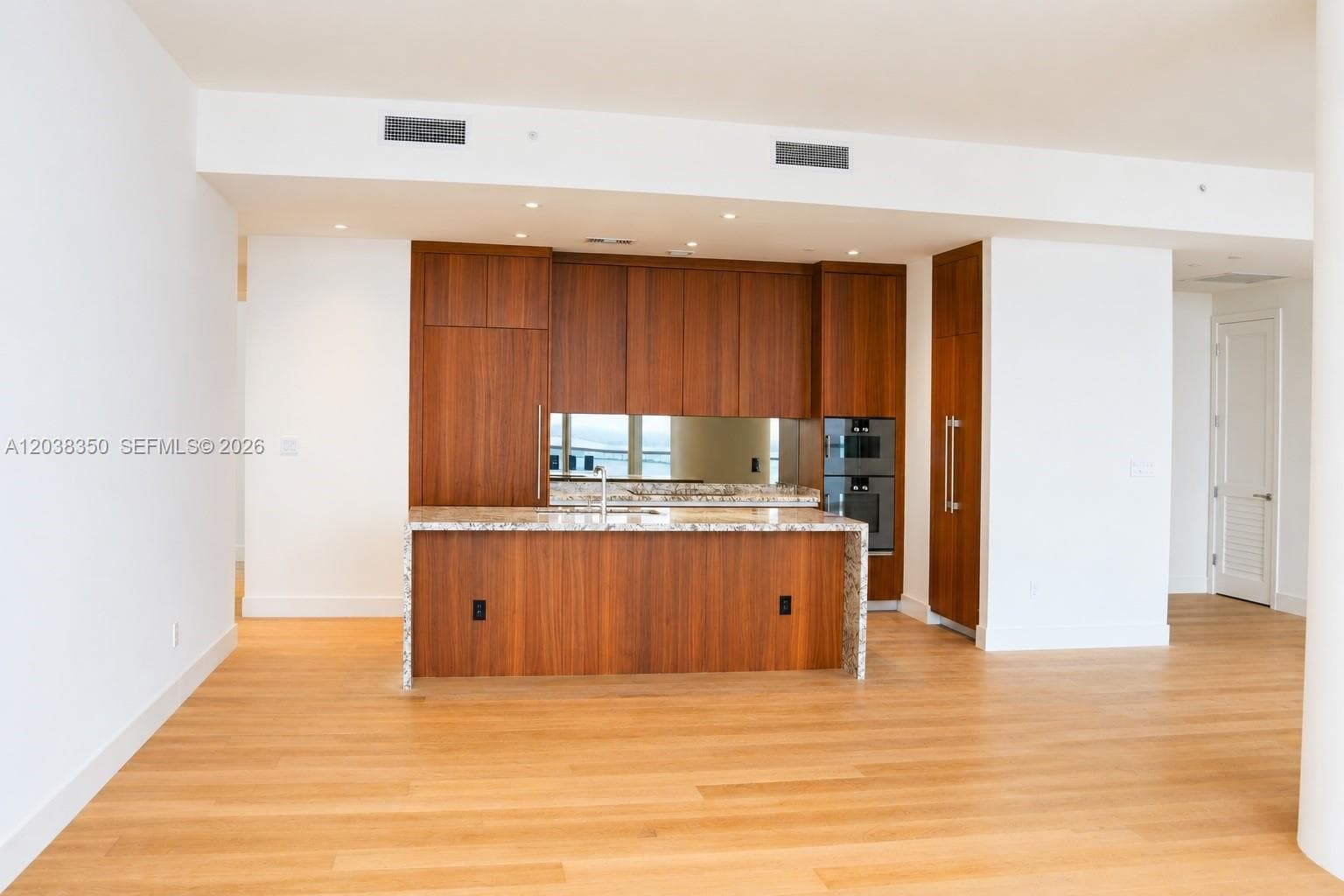 175 SE 25th Rd # 3103, Miami, FL 33129 photo 2