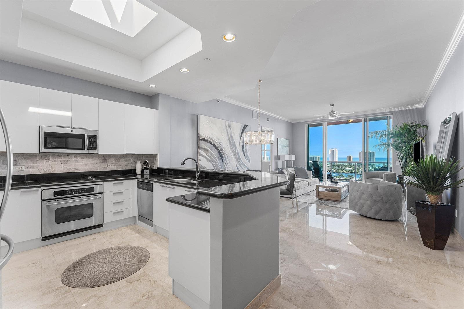 2640 Lake Shore Drive # 2215, Riviera Beach, FL 33404 photo 2