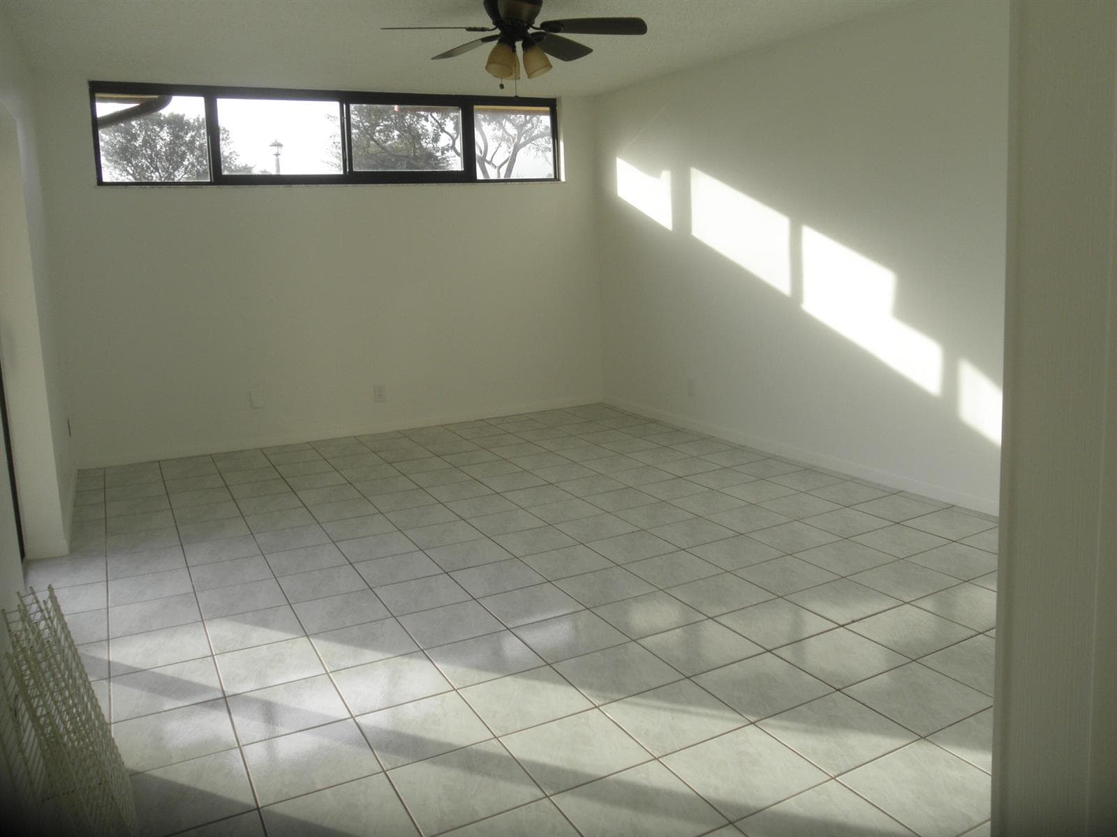 3896 Victoria Drive, West Palm Beach, FL 33406 photo 2
