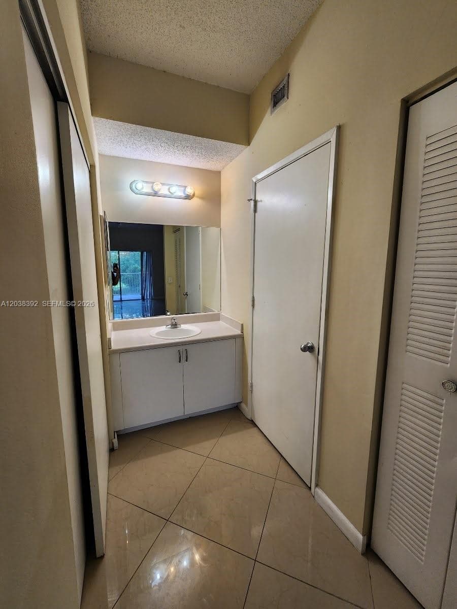 6992 SW 39th St # I101, Davie, FL 33314 photo 5