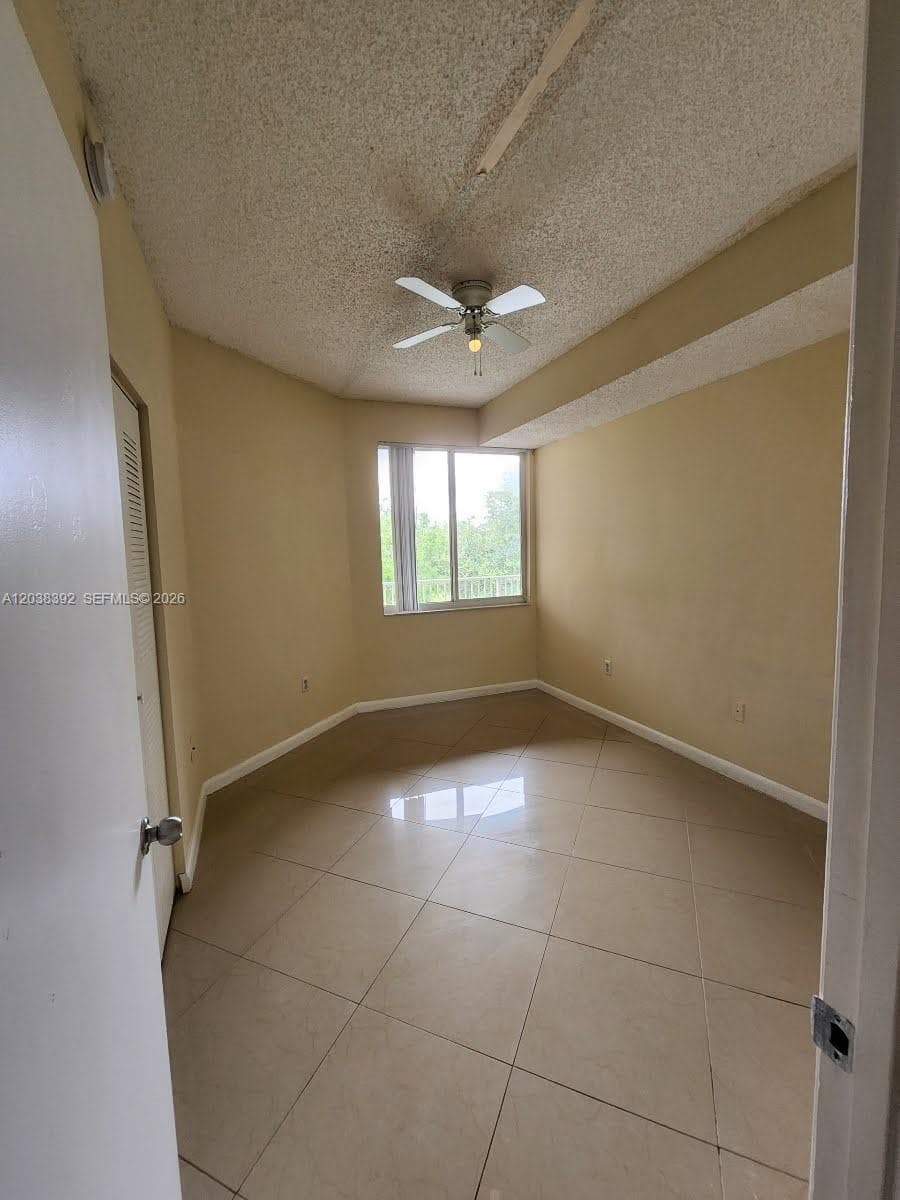 6992 SW 39th St # I101, Davie, FL 33314 photo 4