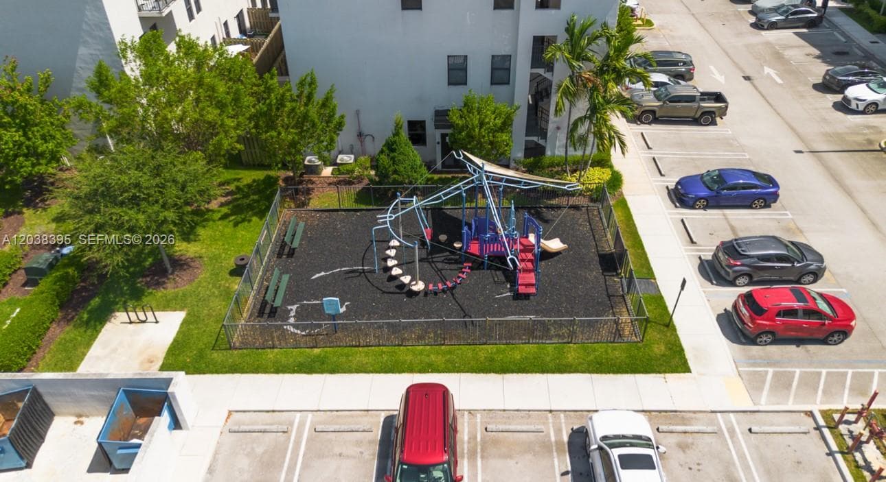 10443 NW 82nd St # 8, Doral, FL 33178 photo 4