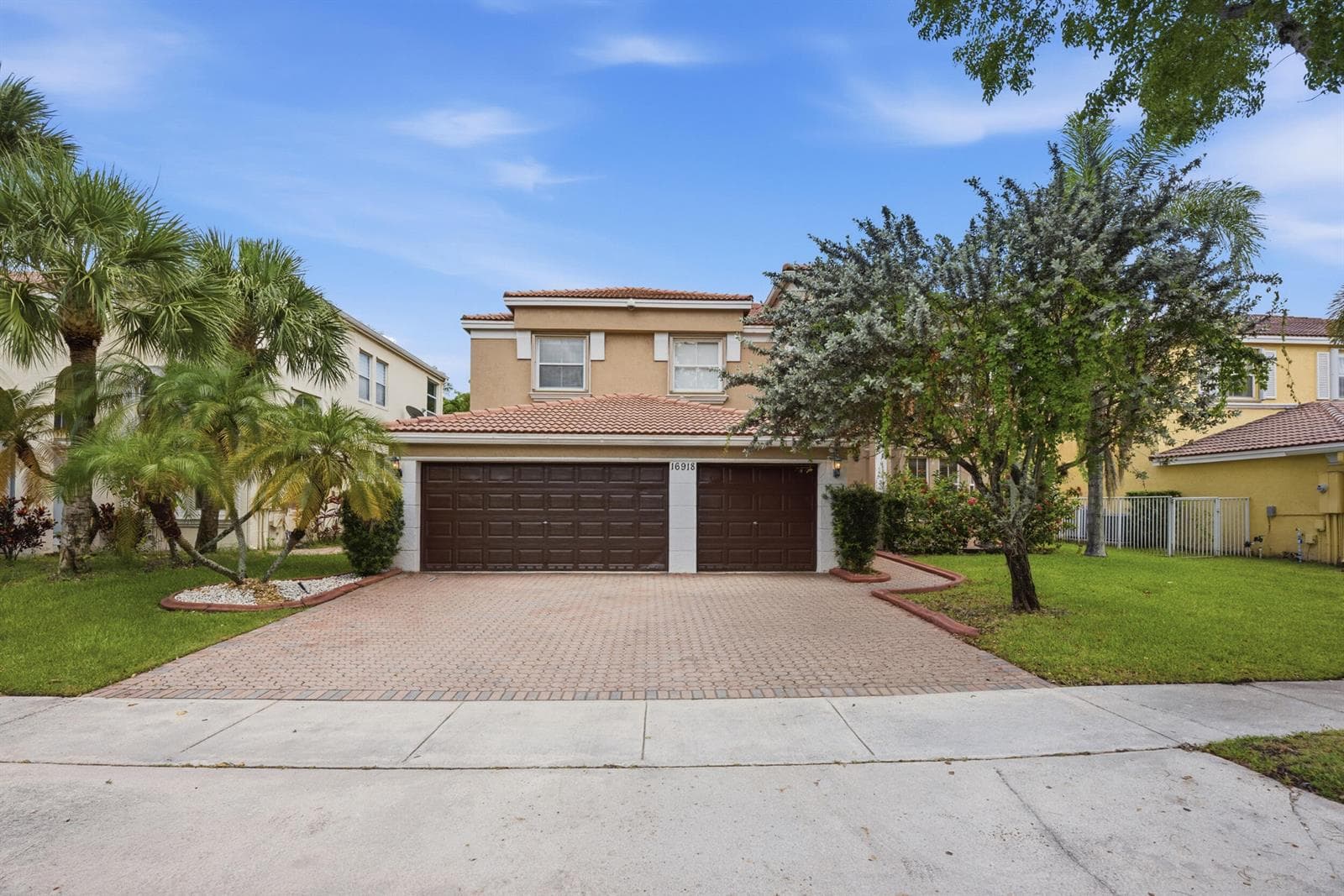 16918 SW 16th Street, Pembroke Pines, FL 33027 photo 4