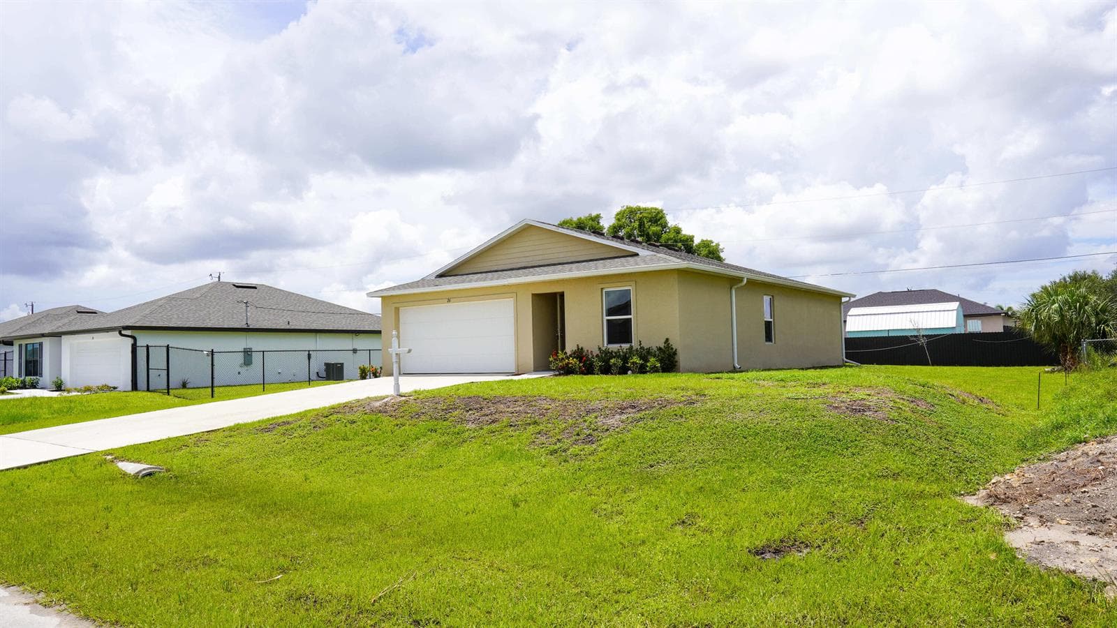 26 NE 12th Terrace, Cape Coral, FL 33909 photo 2