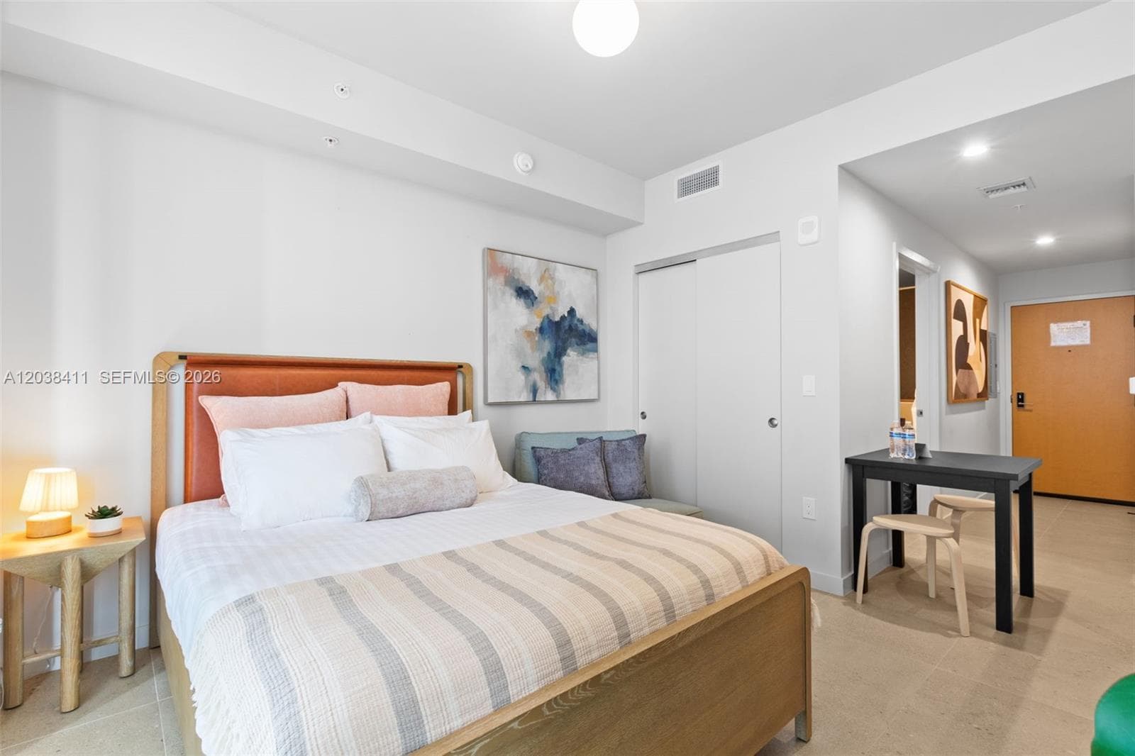 11 NE 6th St # 2406, Miami, FL 33132 photo 2