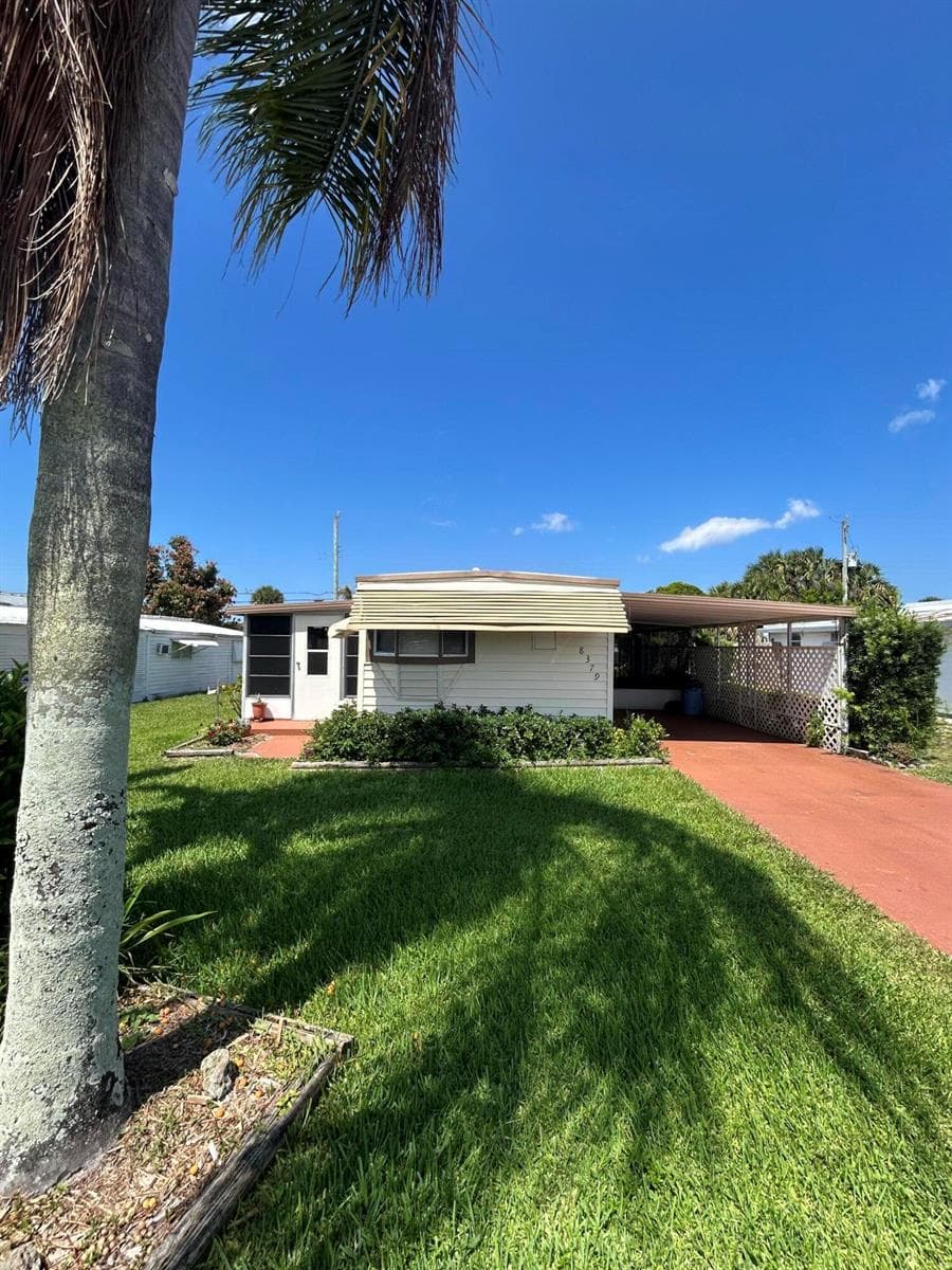 8379 SE Eagle Avenue, Hobe Sound, FL 33455 photo 2