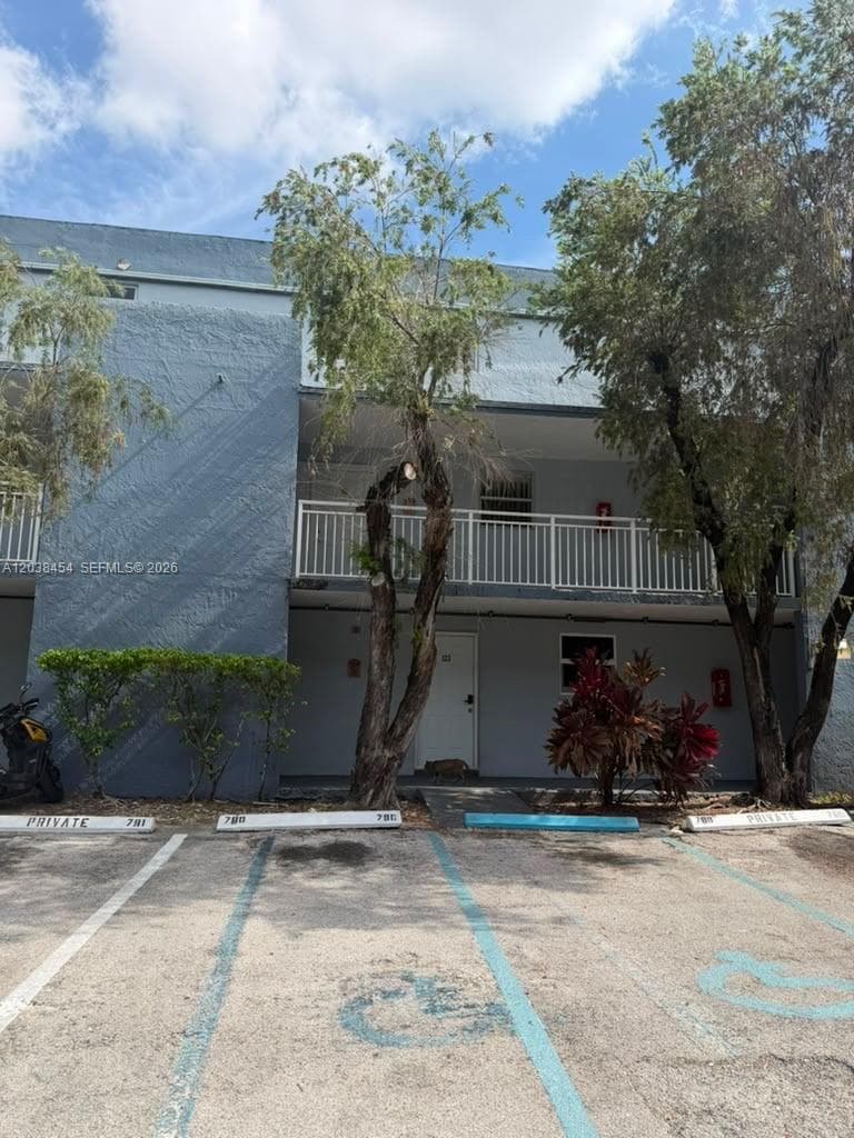 9375 Fontainebleau Blvd # L225, Miami, FL 33172 photo 2
