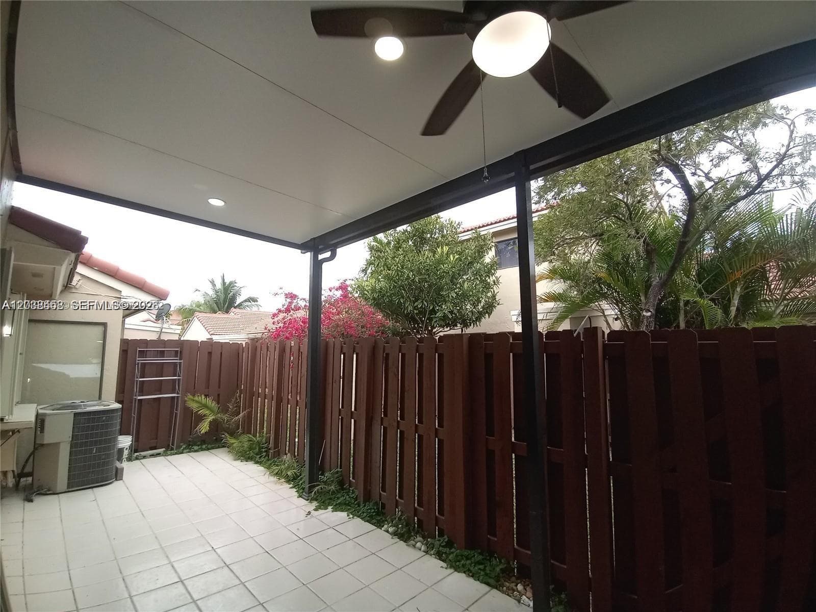 6533 NW 170th Ln, Hialeah, FL 33015 photo 3