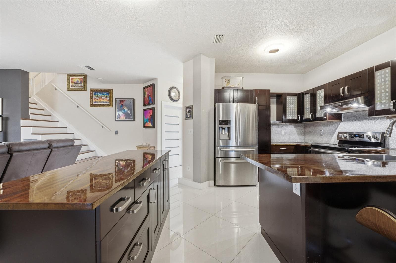 5673 NW 117th Avenue, Coral Springs, FL 33076 photo 2