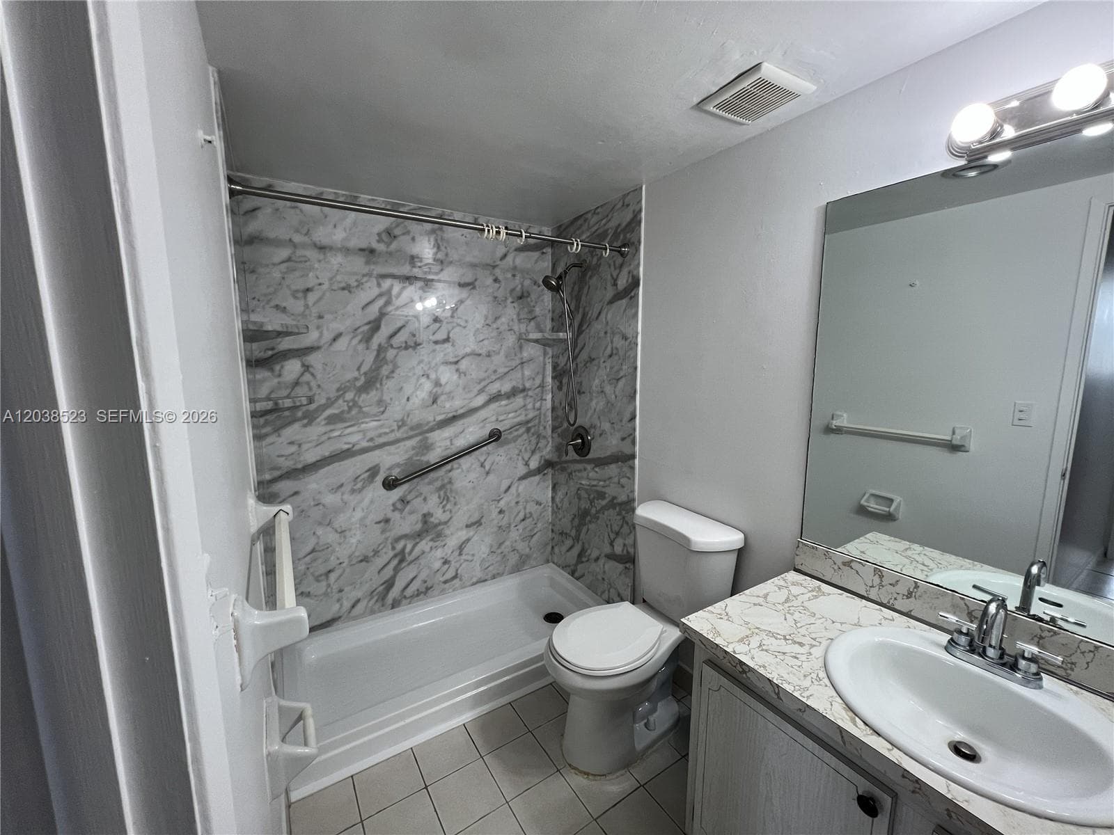 920 NE 169th St # 504, North Miami Beach, FL 33162 photo 5