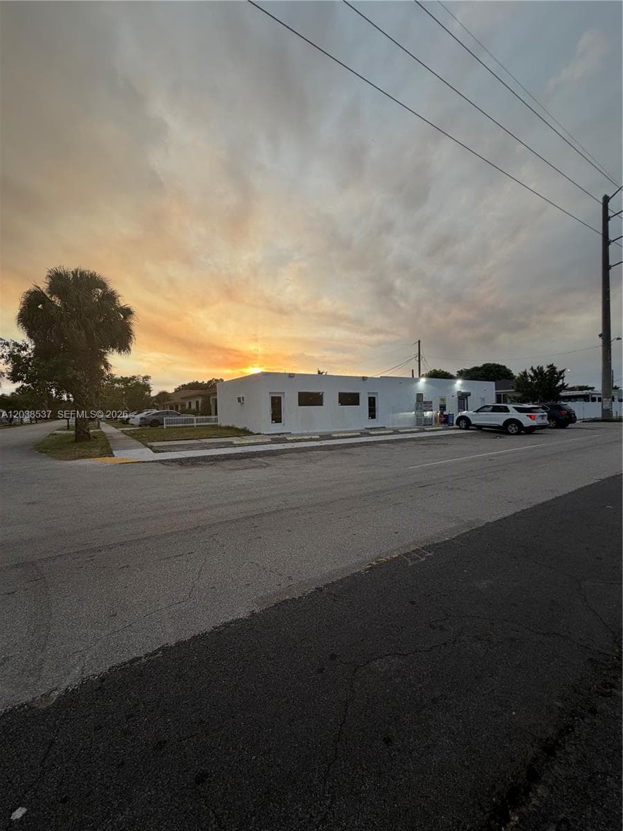2910 N 22nd Ave, Hollywood, FL 33020 photo 4