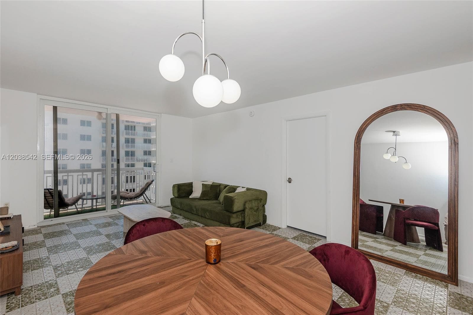 401 Ocean Dr # 810, Miami Beach, FL 33139 photo 2