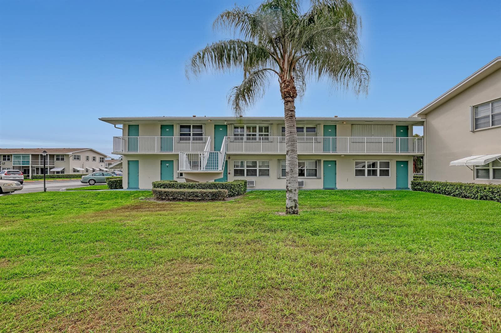 680 Horizon W # 110, Boynton Beach, FL 33435 photo 2