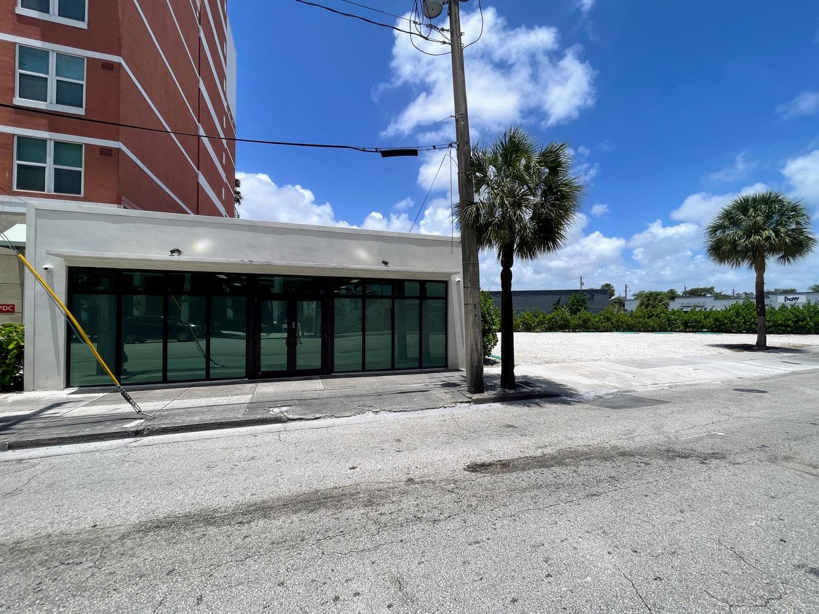 643 N Andrews Avenue, Fort Lauderdale, FL 33311 photo 2