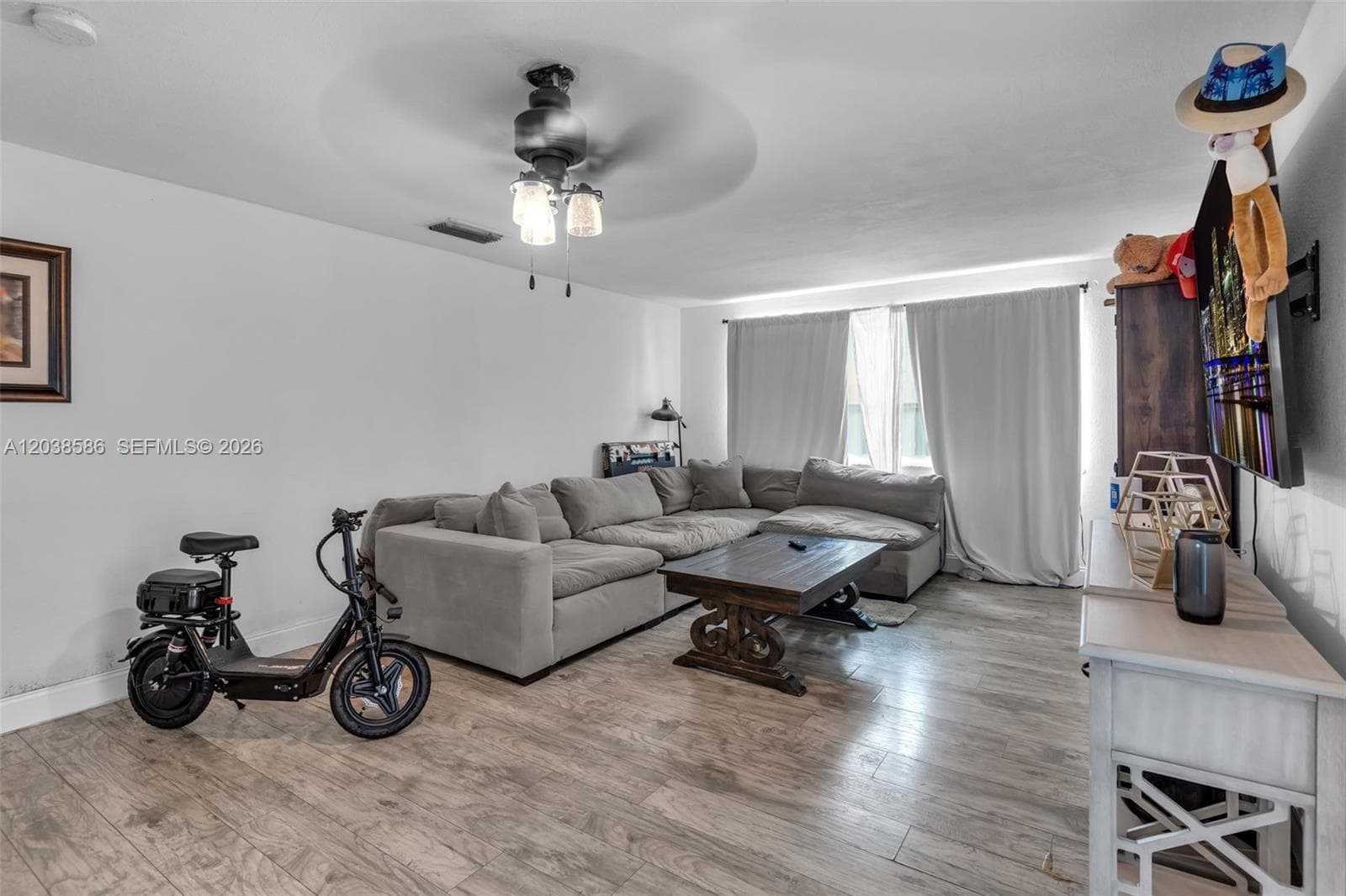 3510 SW 87th Ave, Miami, FL 33165 photo 2