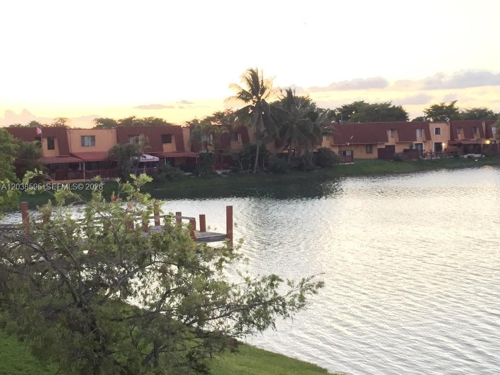 315 NW 109th Ave # 207, Miami, FL 33172 photo 2
