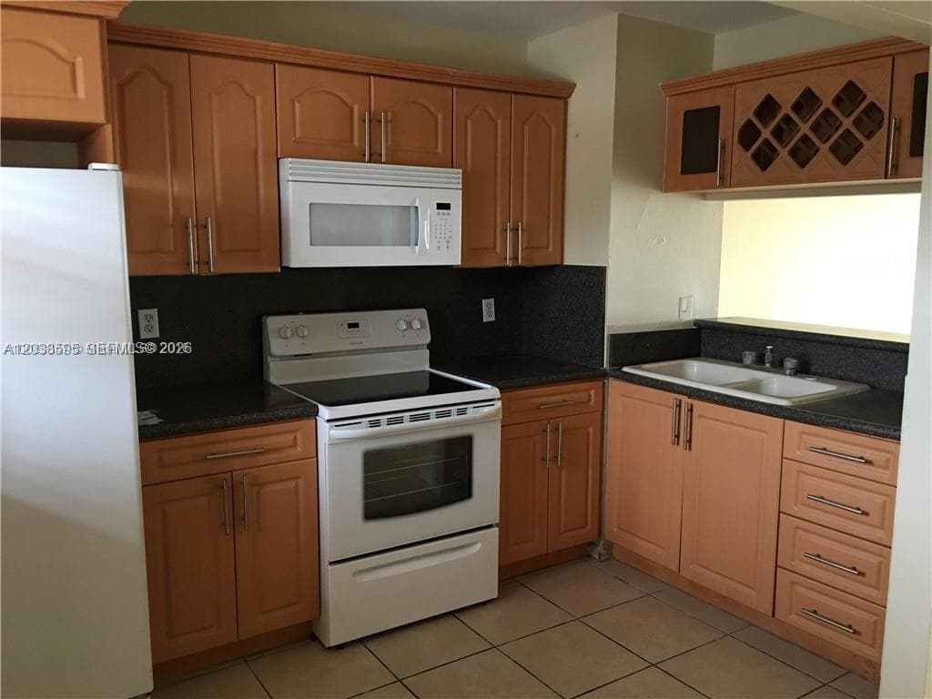 315 NW 109th Ave # 207, Miami, FL 33172 photo 5