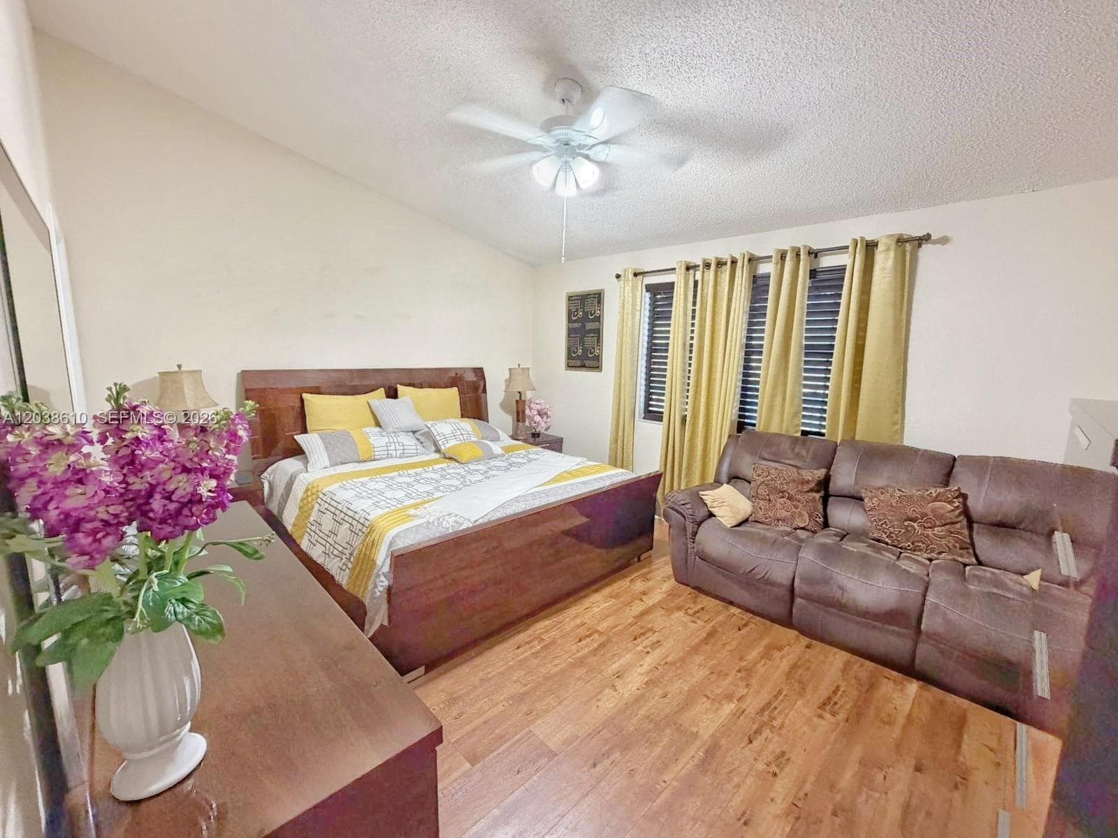 10877 NW 8th St, Pembroke Pines, FL 33026 photo 4