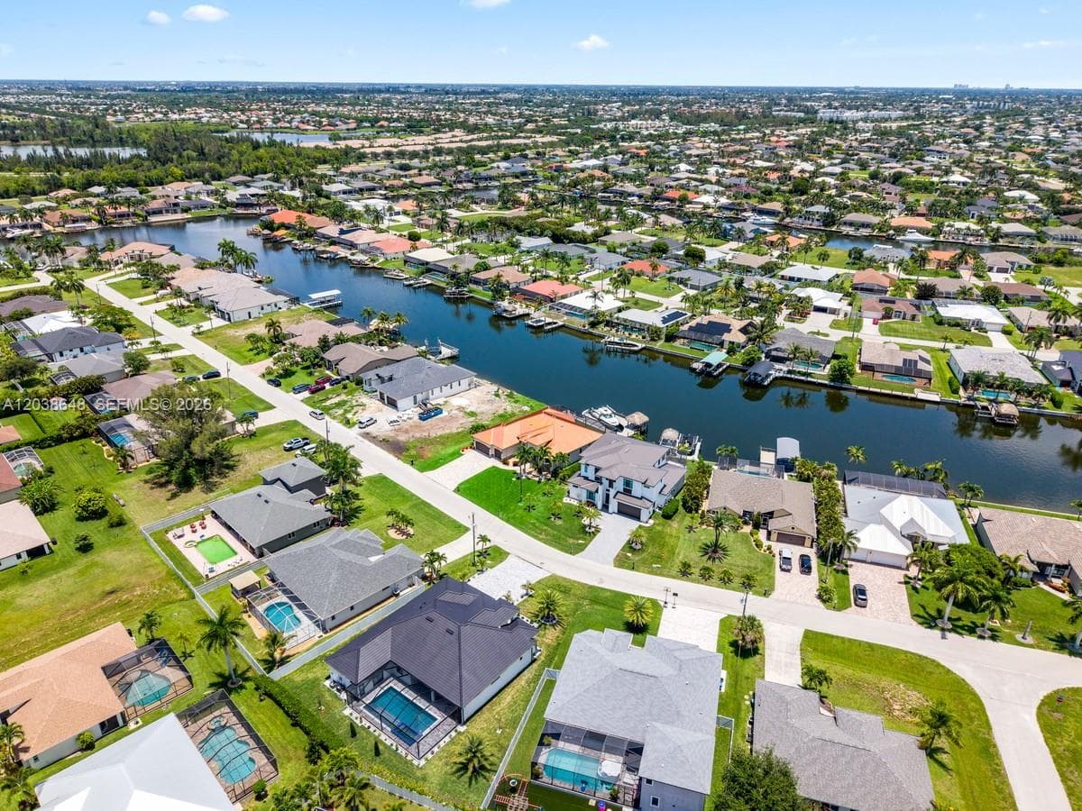 2639 SW 29TH AVE, Cape Coral, FL 33914 photo 2