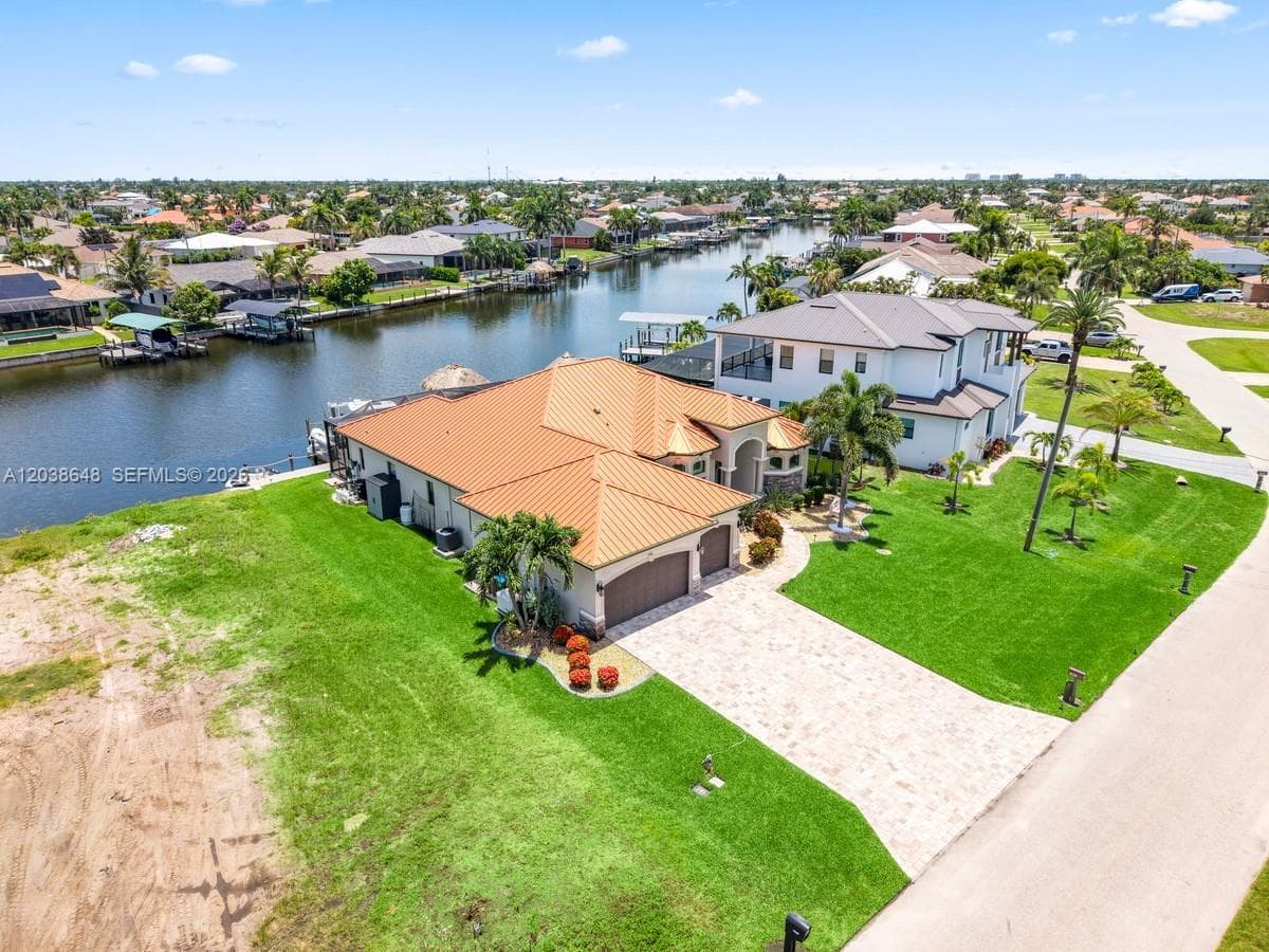 2639 SW 29TH AVE, Cape Coral, FL 33914 photo 3