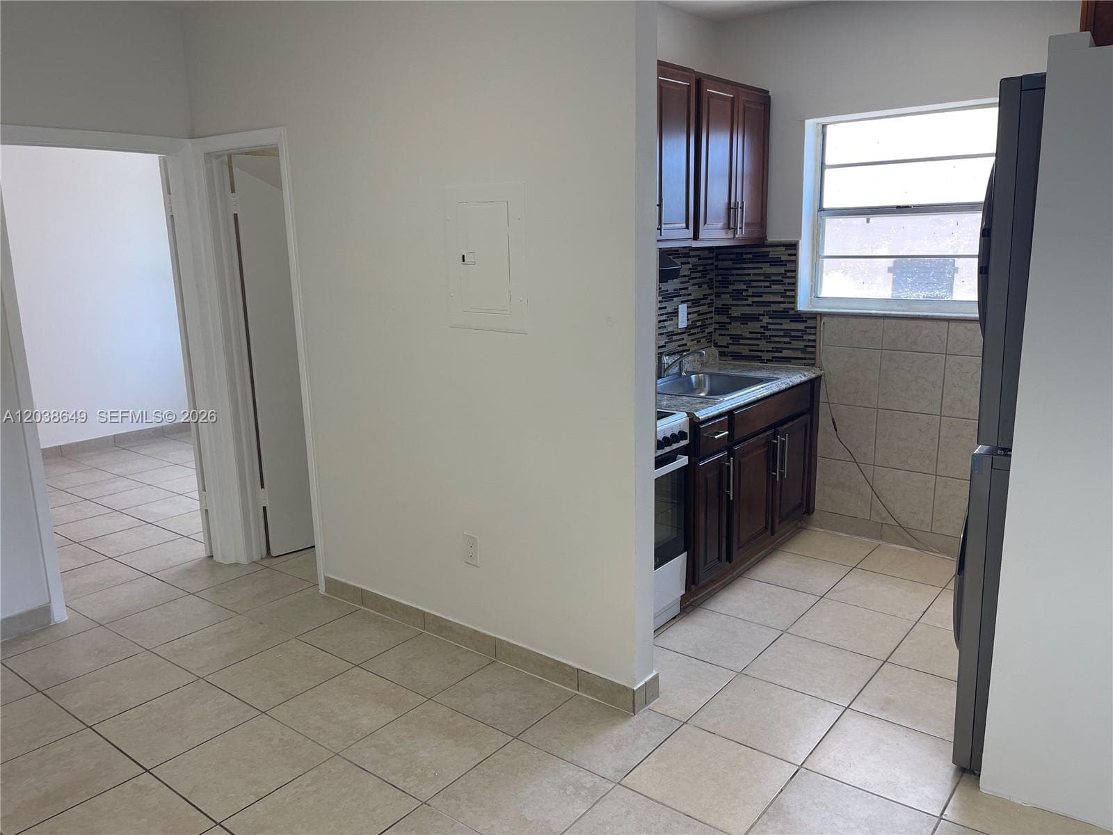 1043 NW 2nd St # 14, Miami, FL 33128 photo 3